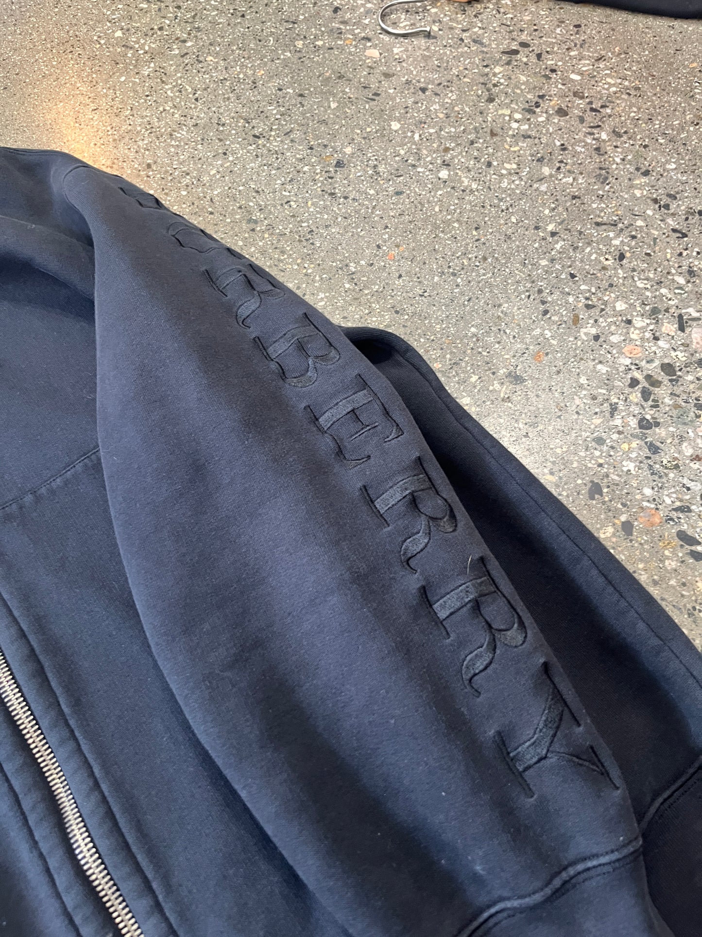 (M) Burberry Zip Up Hoodie