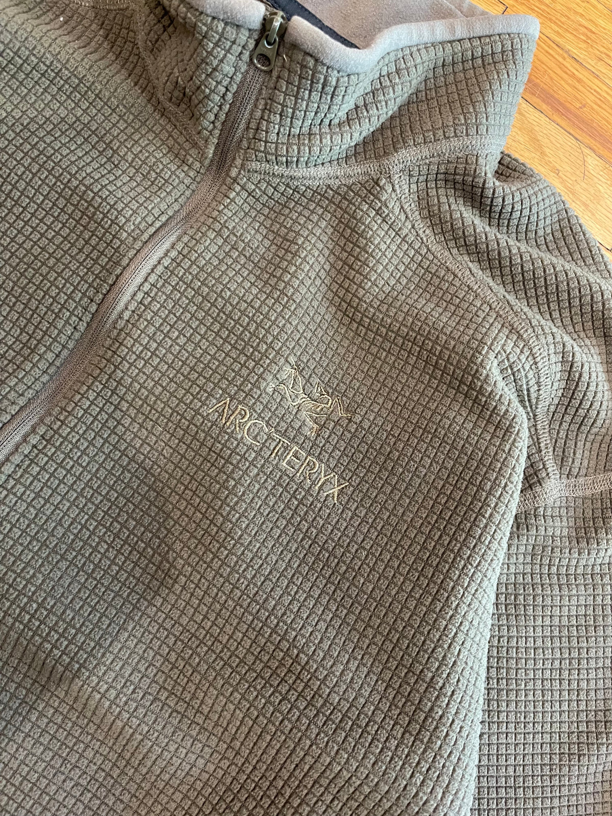 (Men’s L-XL) Arc’teryx Waffle Polartec 1/2 Zip Olive