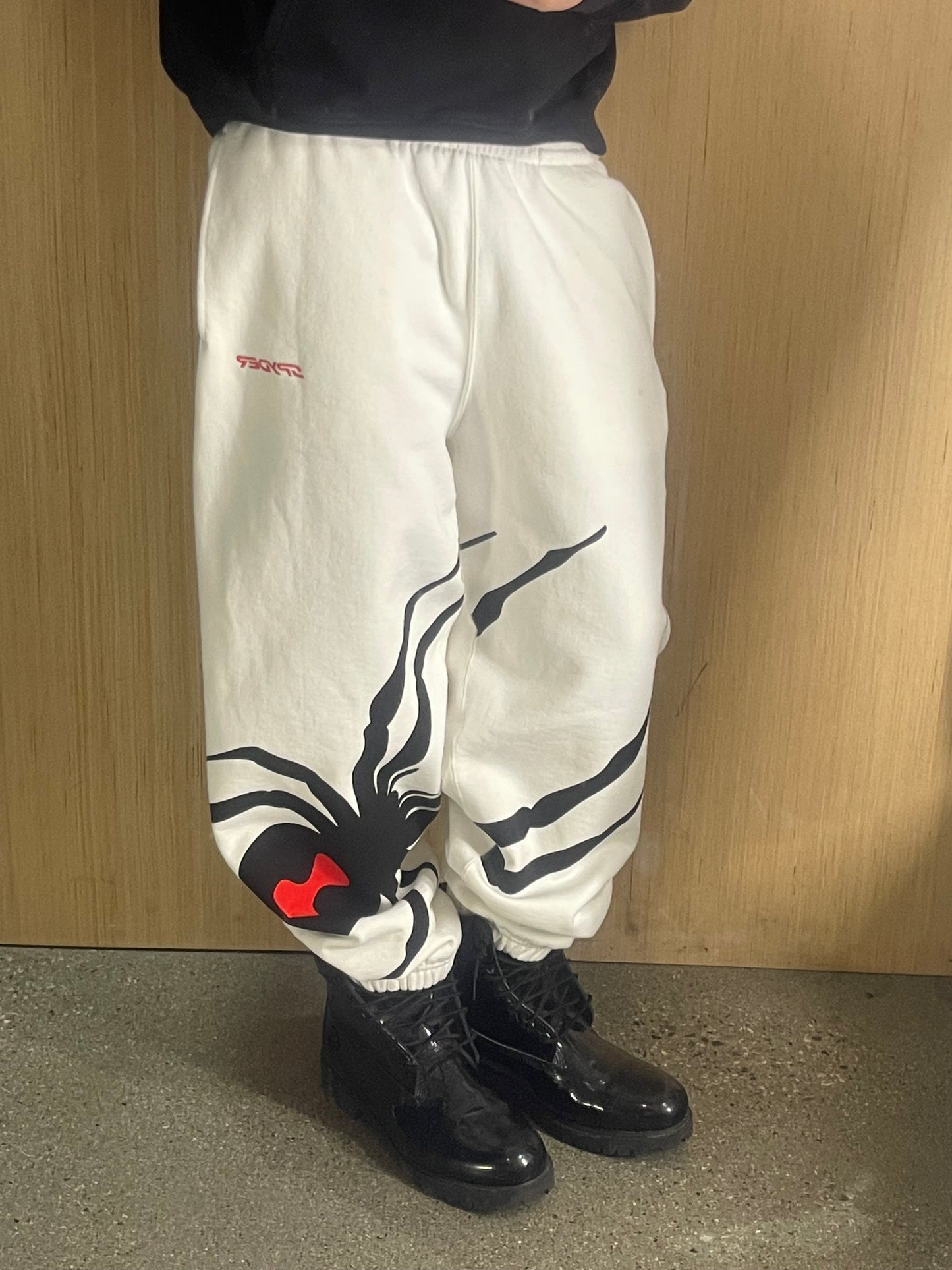 (S/M) Supreme x Spyder White Sweatpants