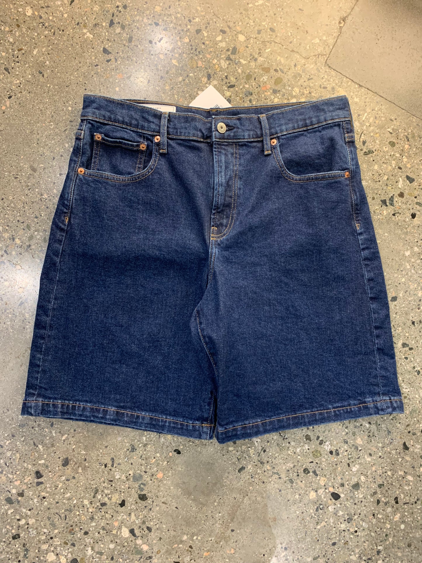 32w GAP jorts