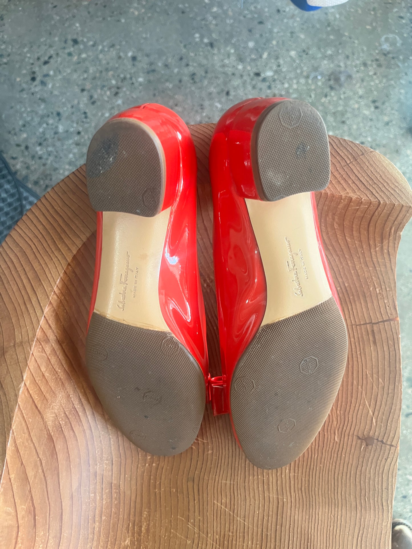 (5 US) Salvatore Ferragamo Bowtie Pumps with Dust Bag