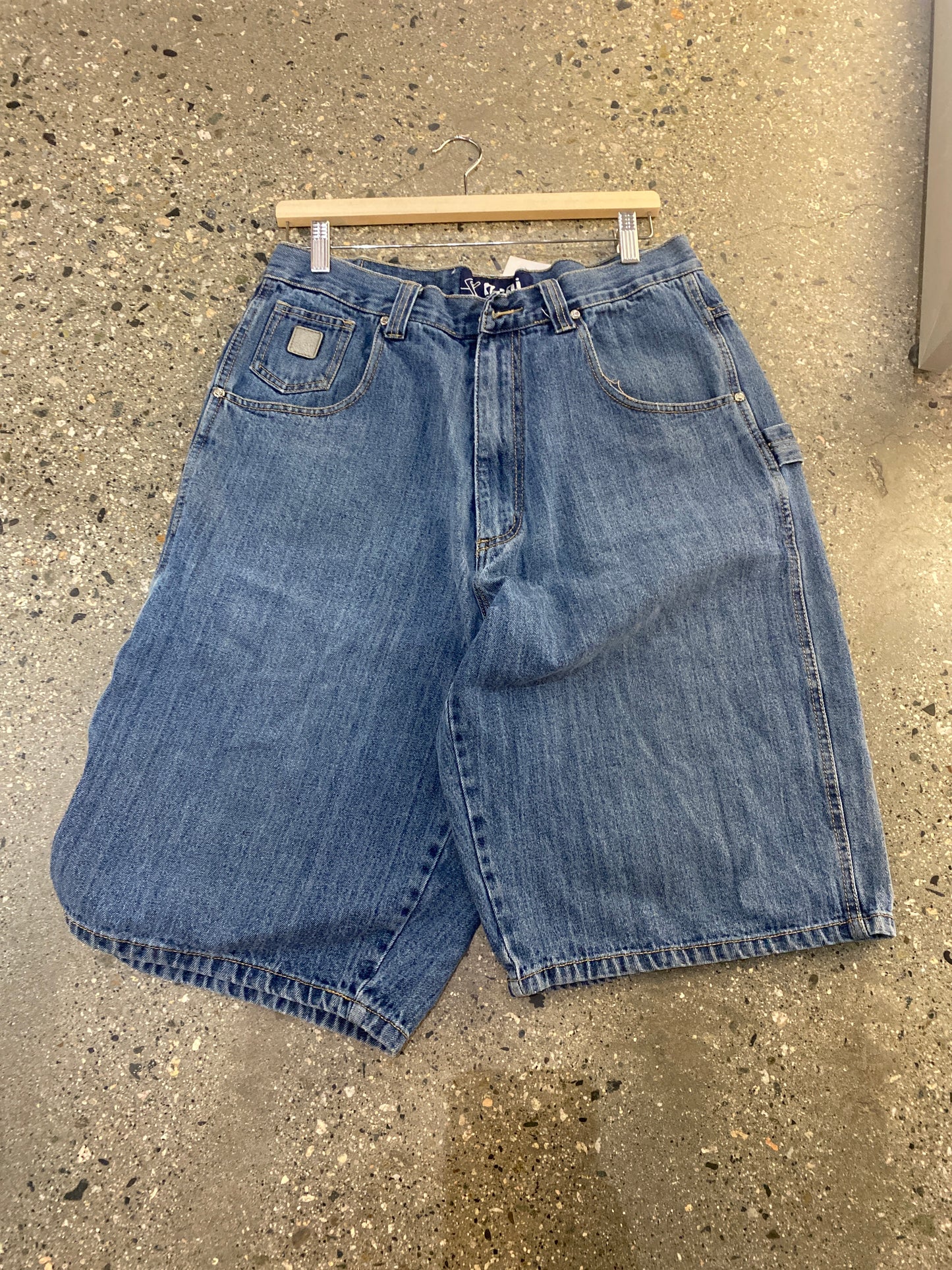 (34”) Kani Baggy Carpenter Jorts