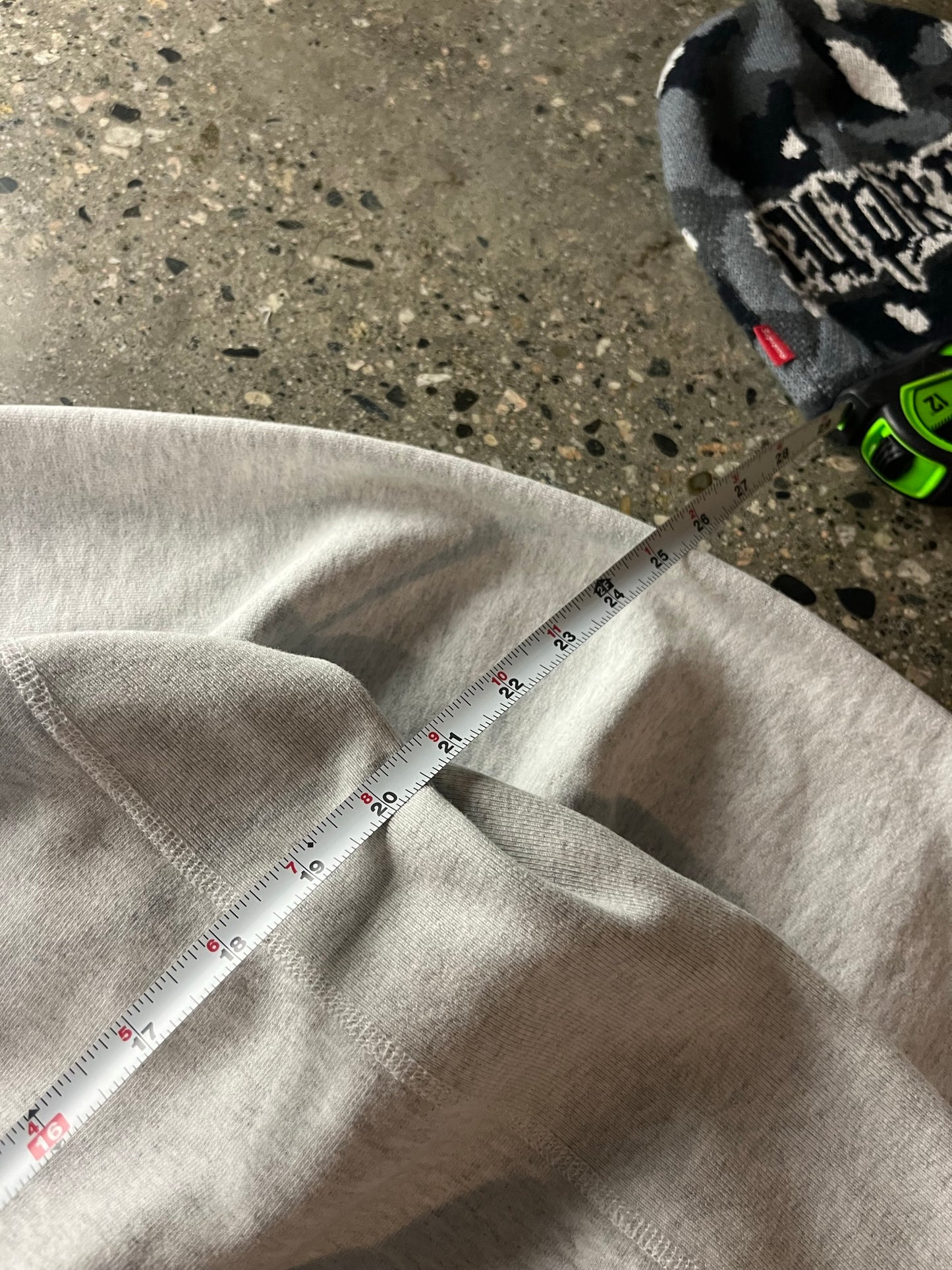 (M) Supreme Arch Hoodie Embossed