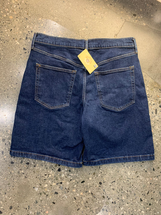 32w GAP jorts