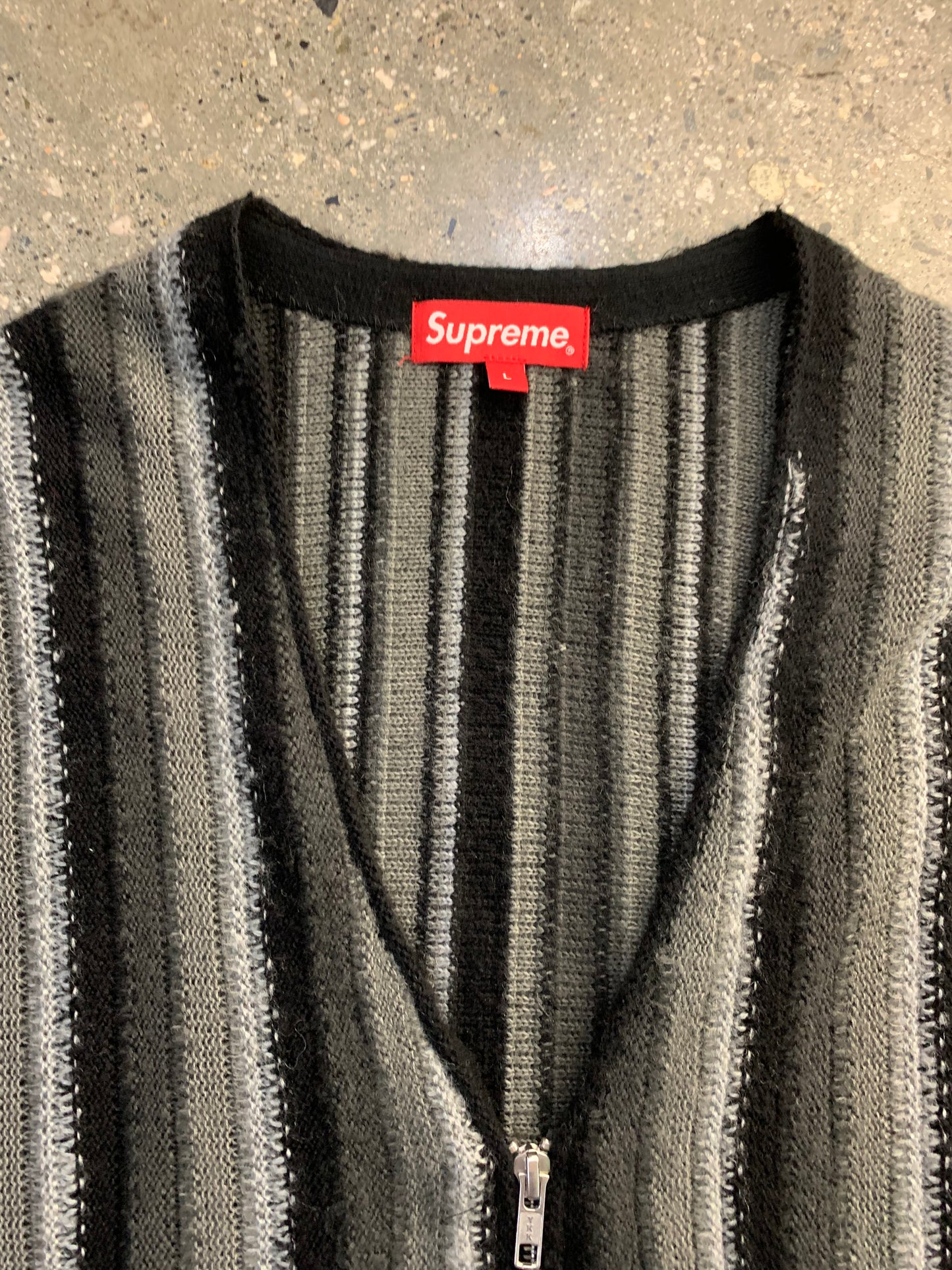 (L/XL) Supreme Striped Knit vest SS21
