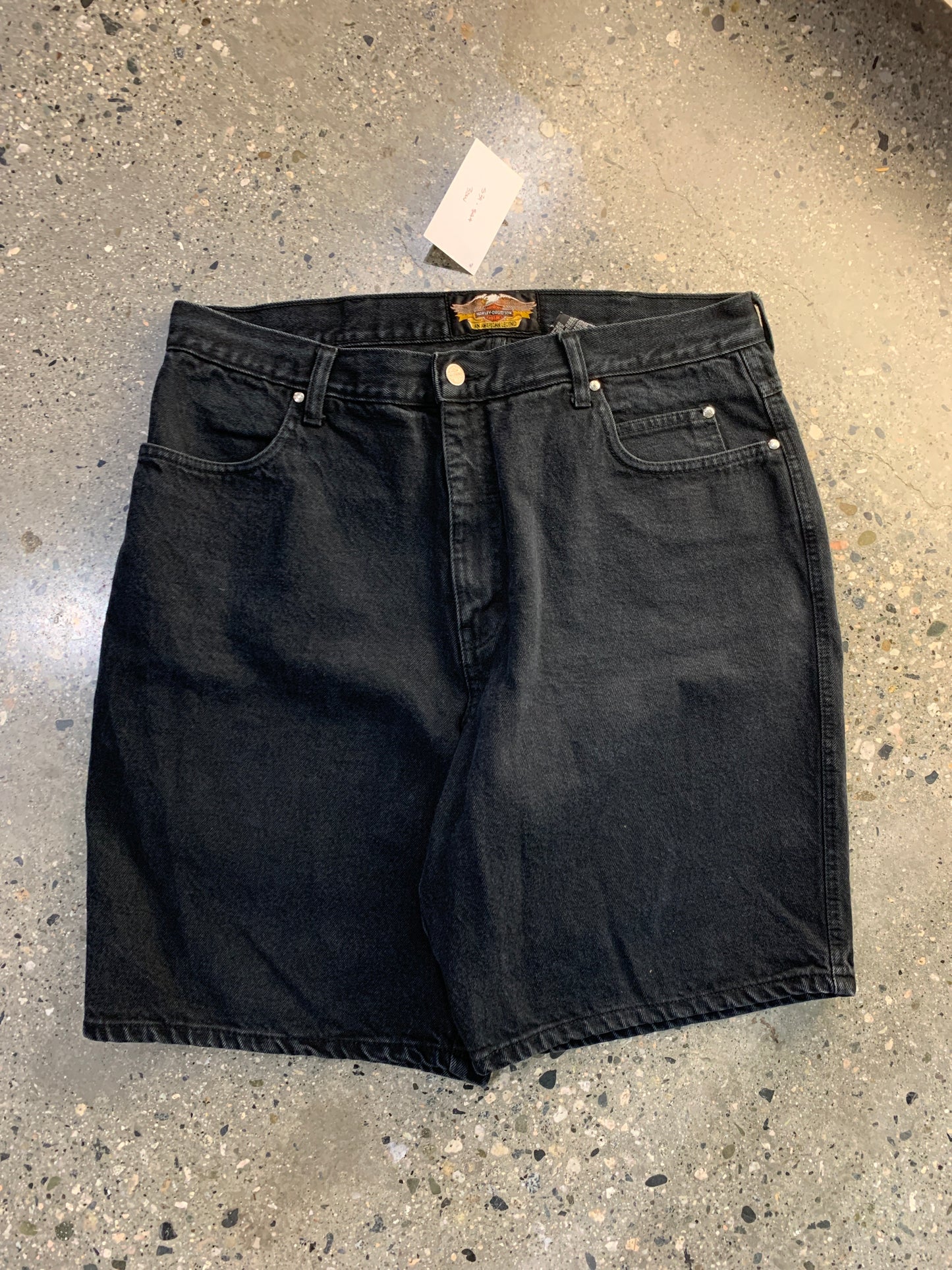 S39 - 38W Harley Davidson Jorts