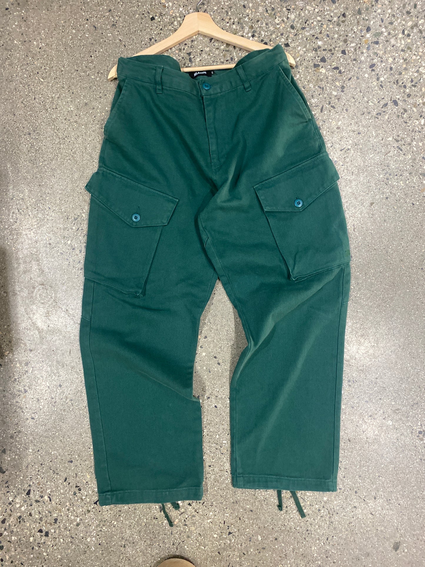 (34”) XLARGE Green Cargos