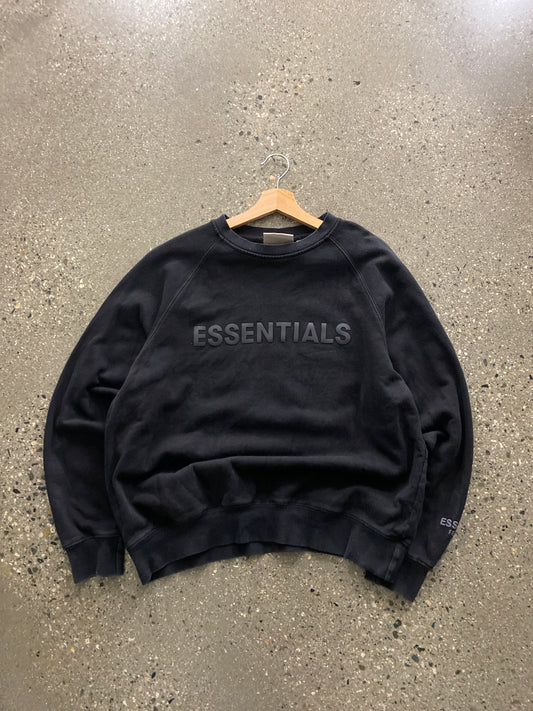 (m) Essentials Pullover