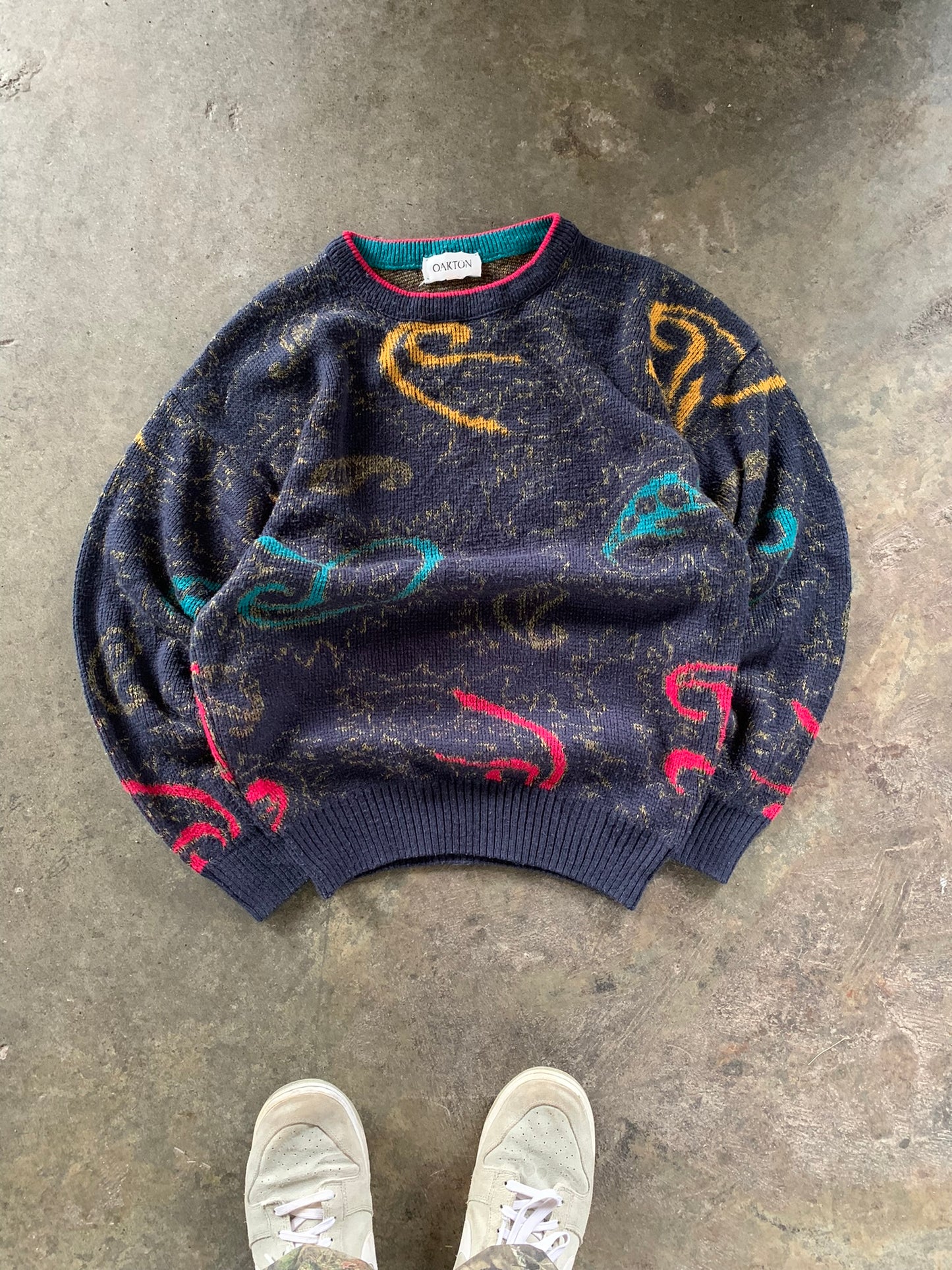 (M) Vintage Abstract Colors Knit