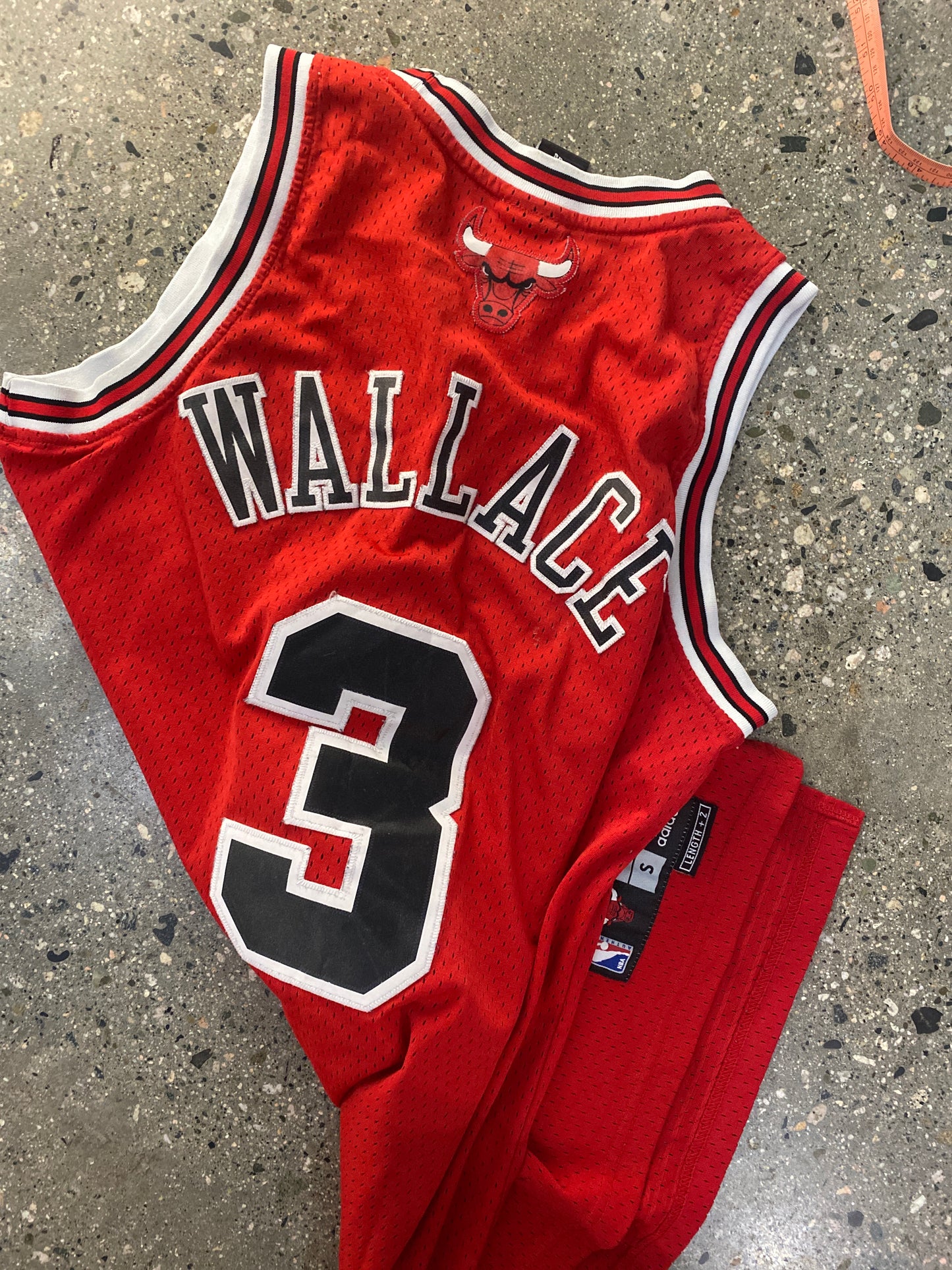 (S/M) Adidas Chicago Bulls Jersey