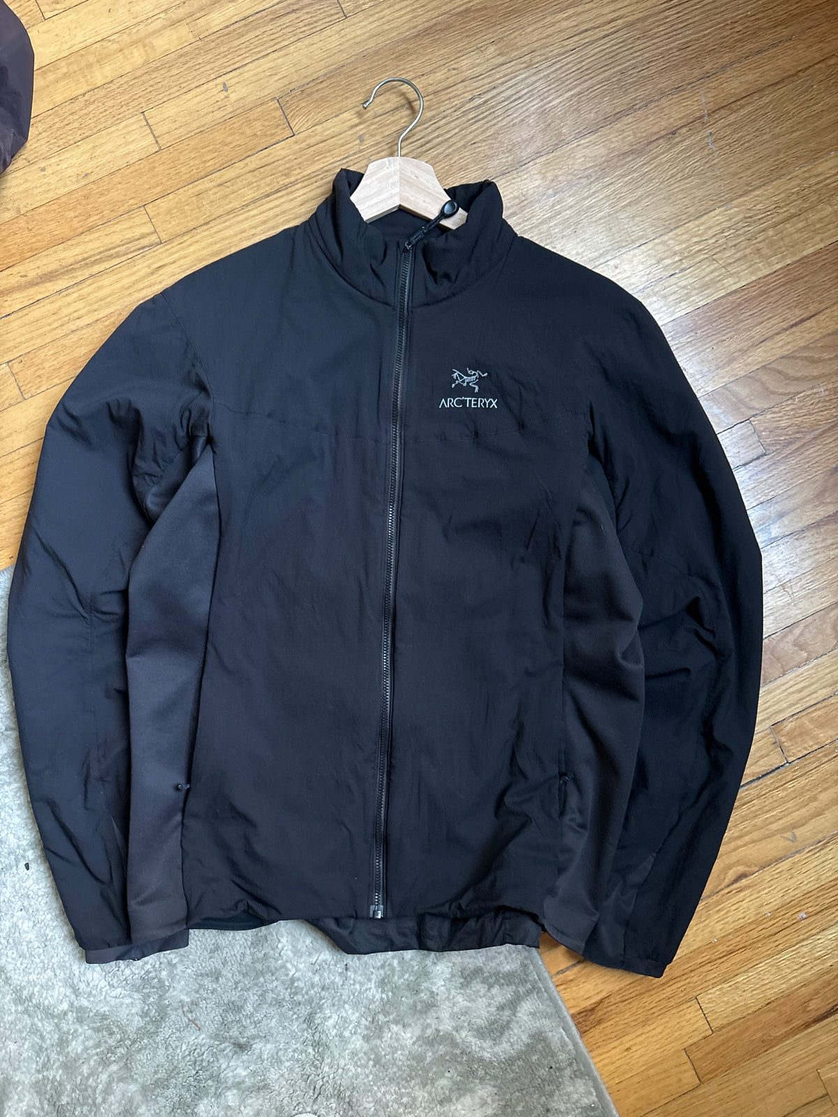 (Women’s L) Arc’teryx Black Atom LT Jacket