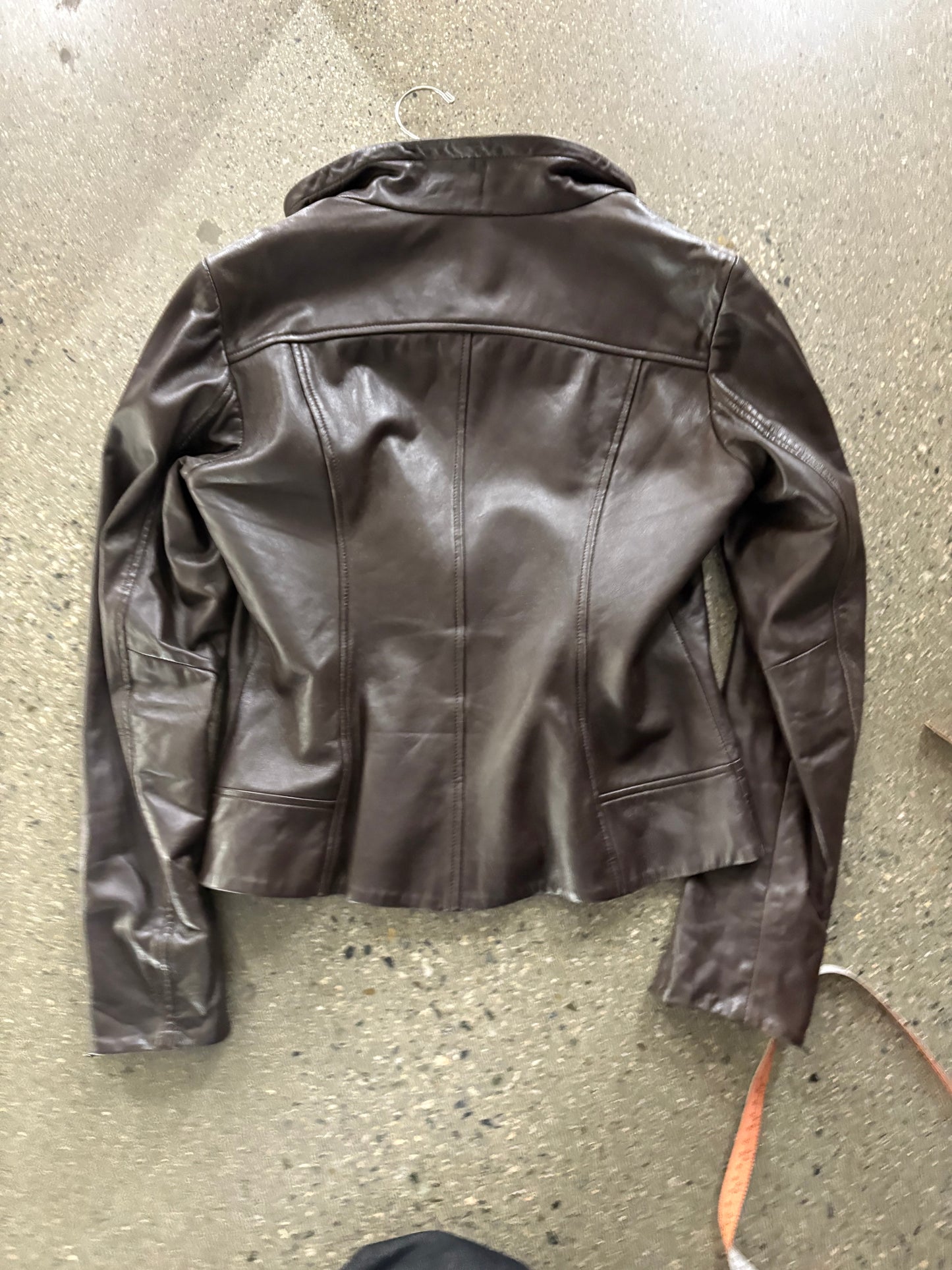 (M Women) Danier Wrapped Concealable Leather