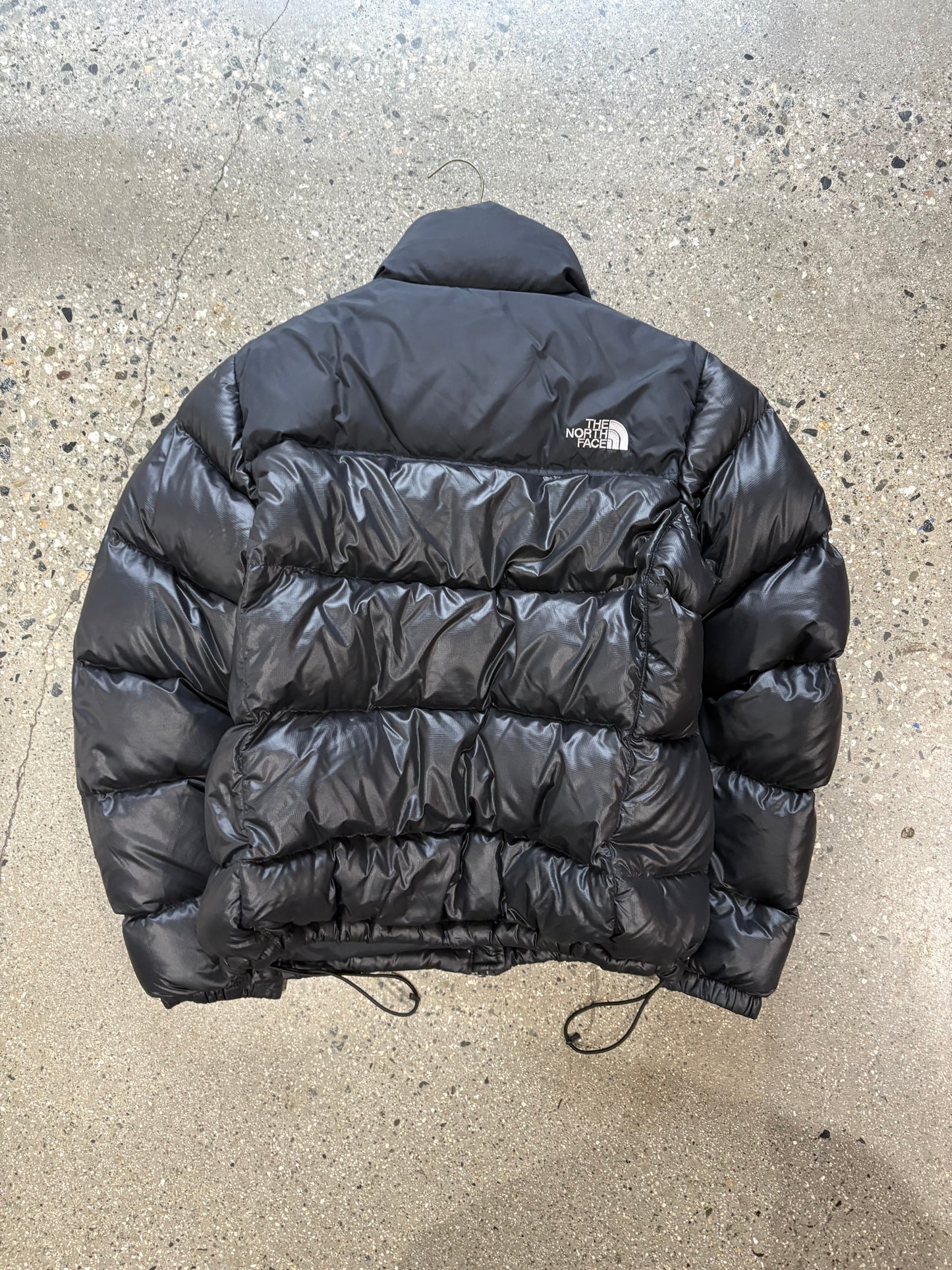 (S) All Black North Face 700 Puffer