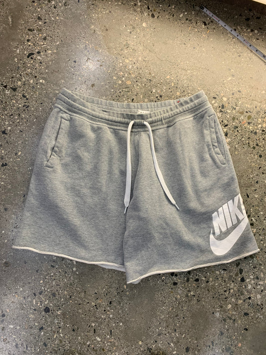 (2X) Nike Sweatshorts