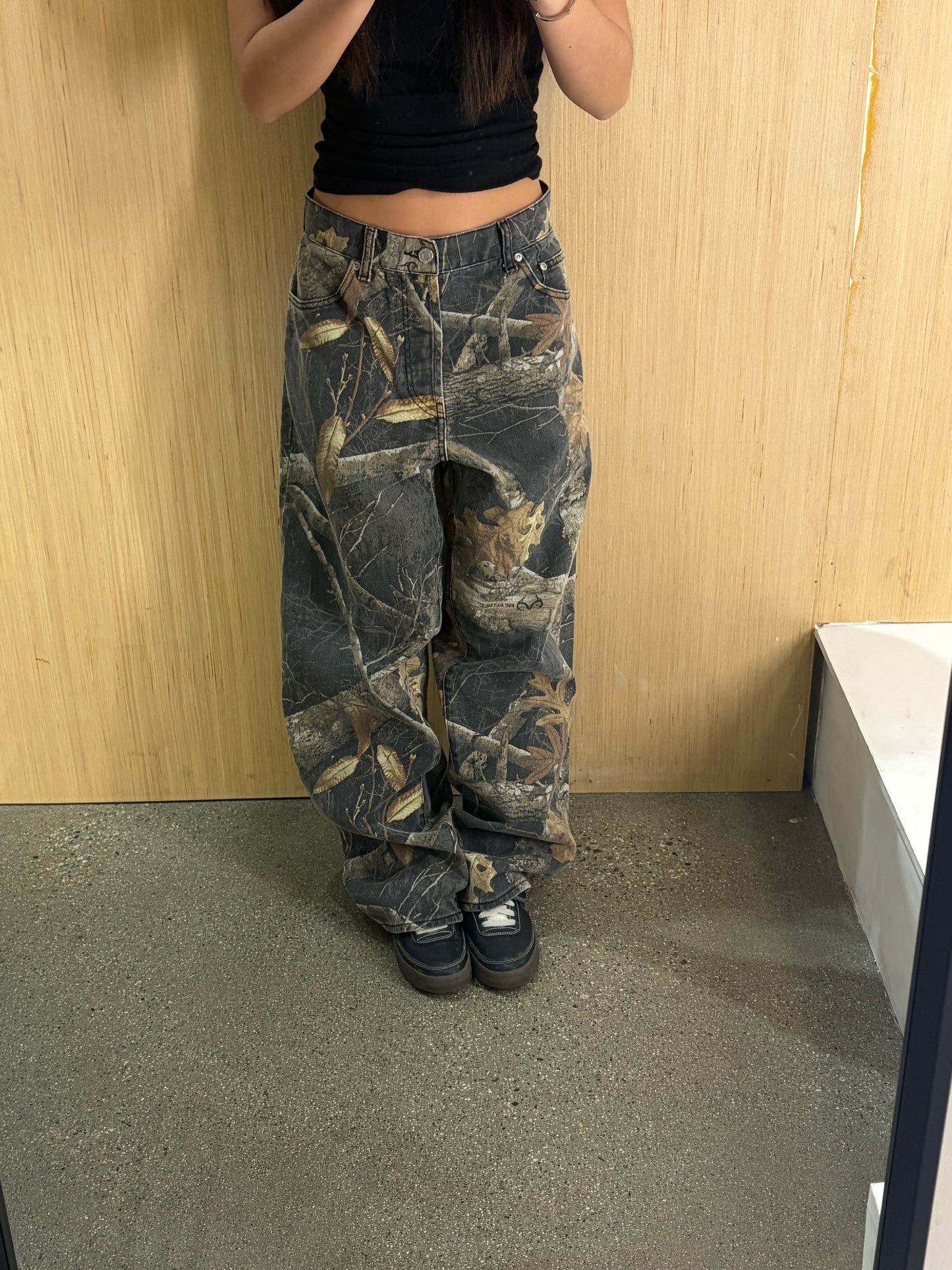 (32”) Medium Baggy Stussy Real Tree Big Ol Jeans