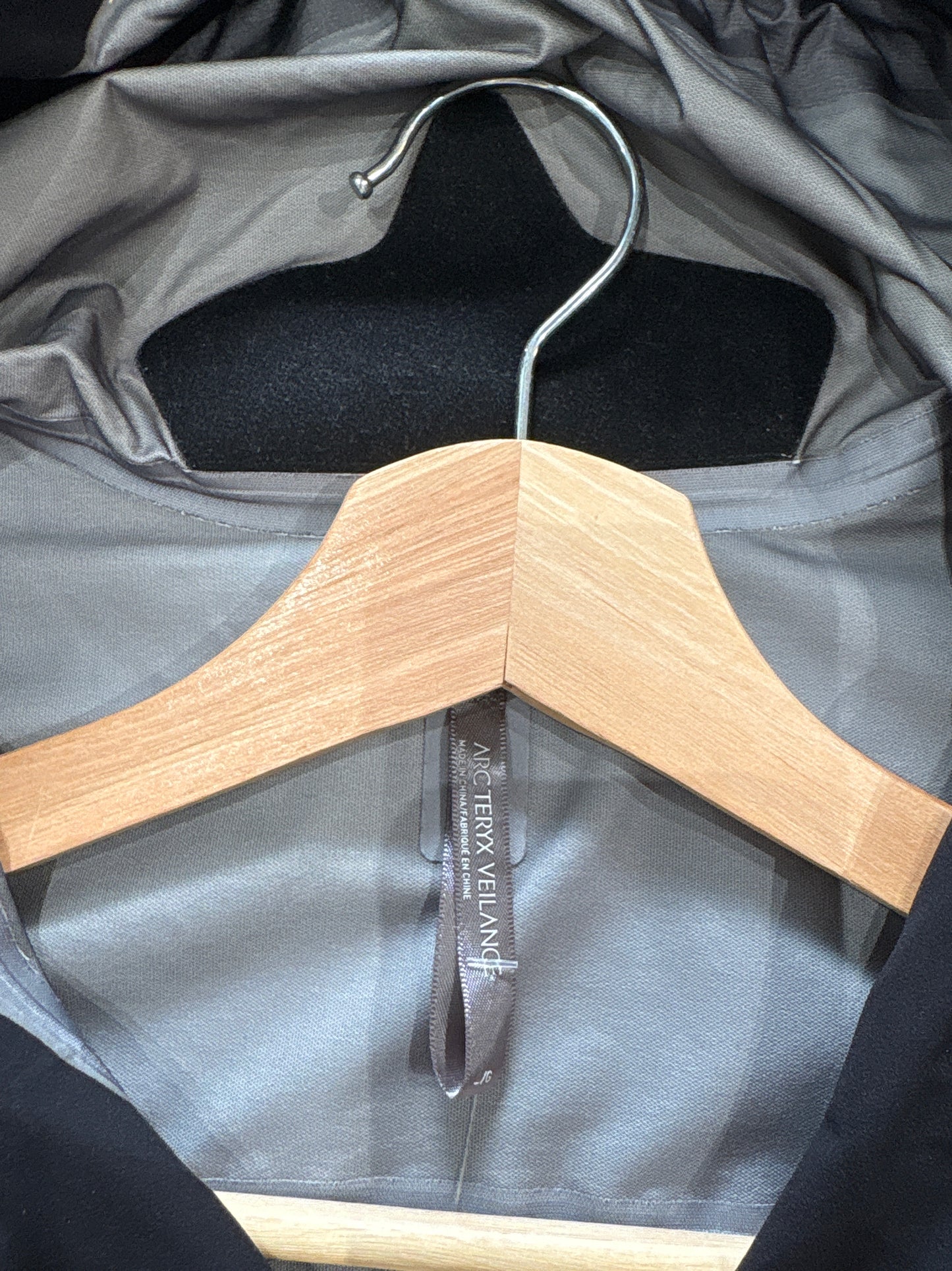 (L) Arcteryx Veilance Anorak