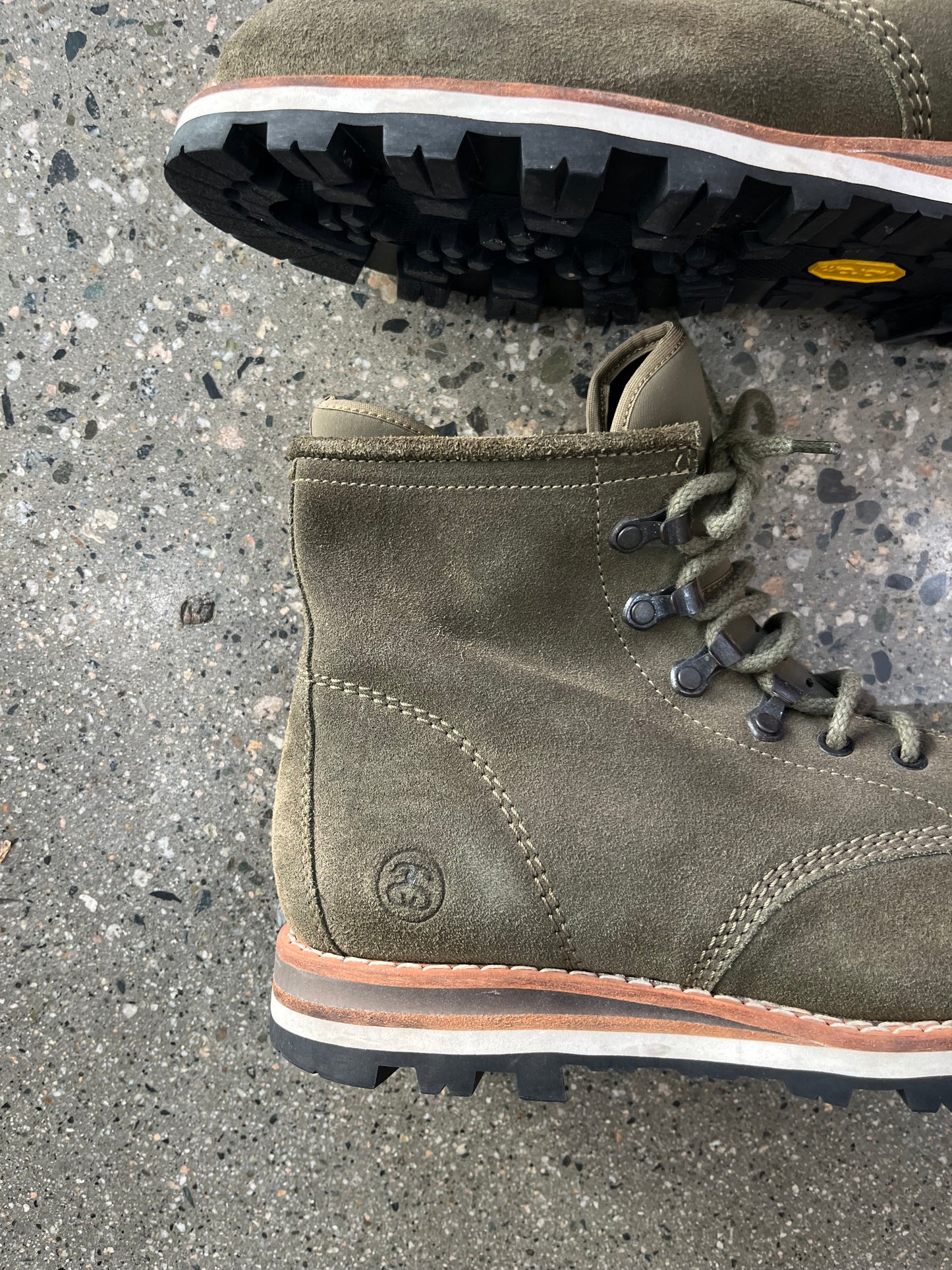 (US 9) Stüssy Timberland Suede Boot