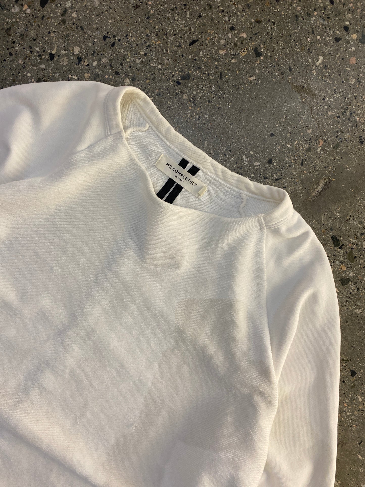 (M) B51 - Mr completely crew white