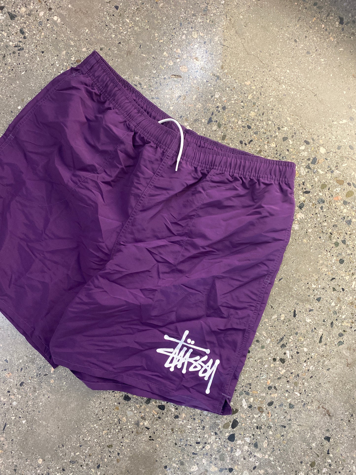 (L) Stussy Script Grape Short