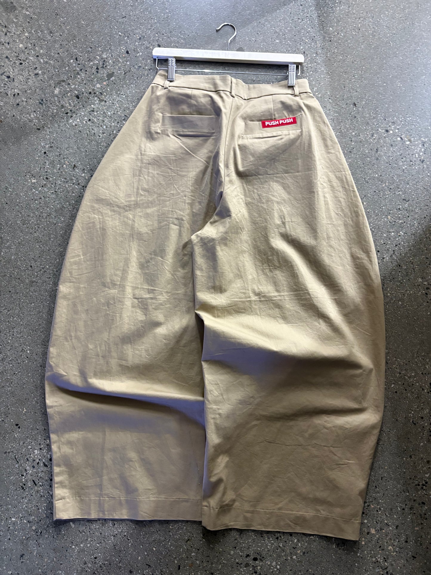 (32”) Push Push Pleated Pant