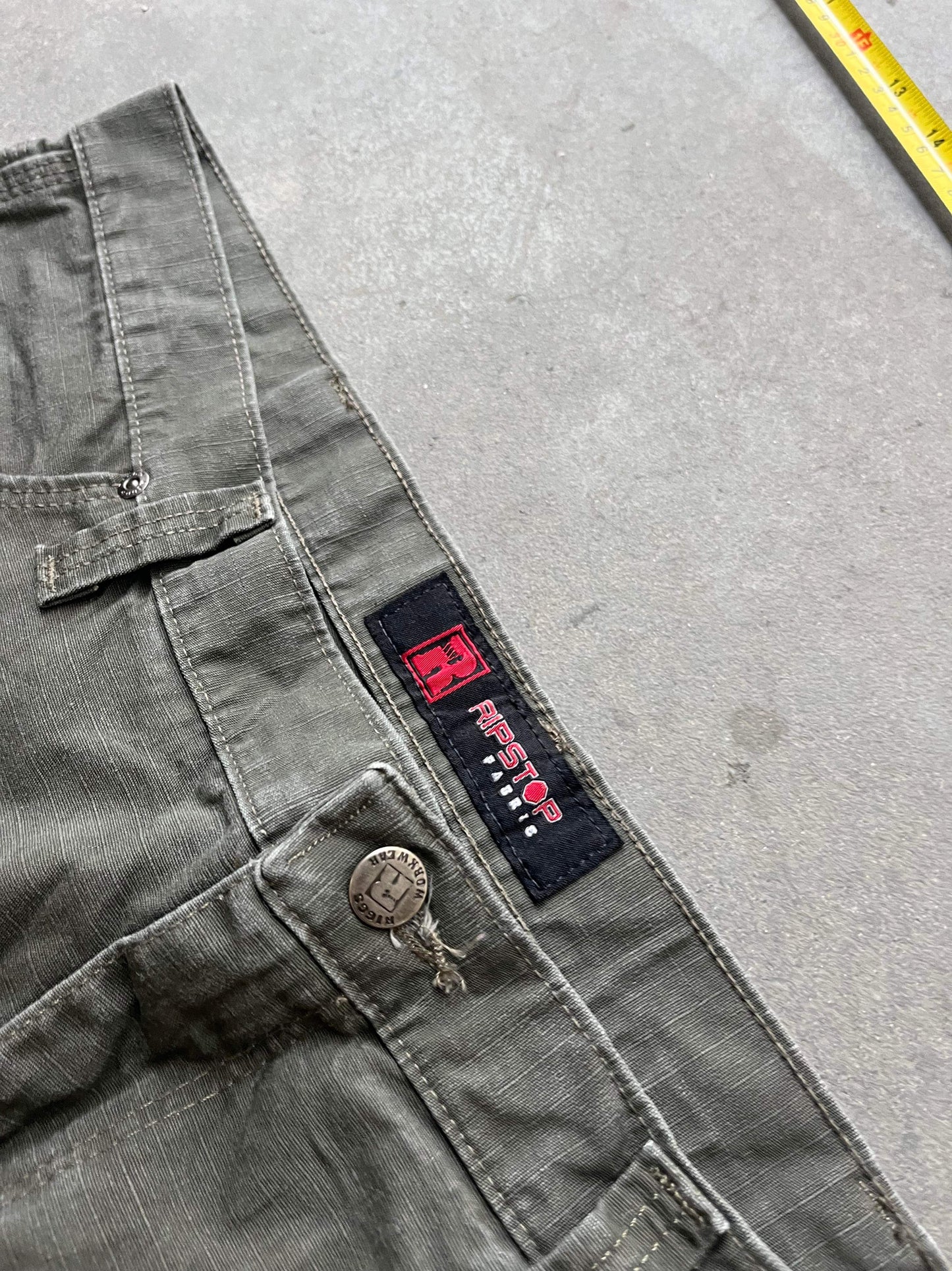 (40”) Wrangler Ripstop Forest Green Carpenters