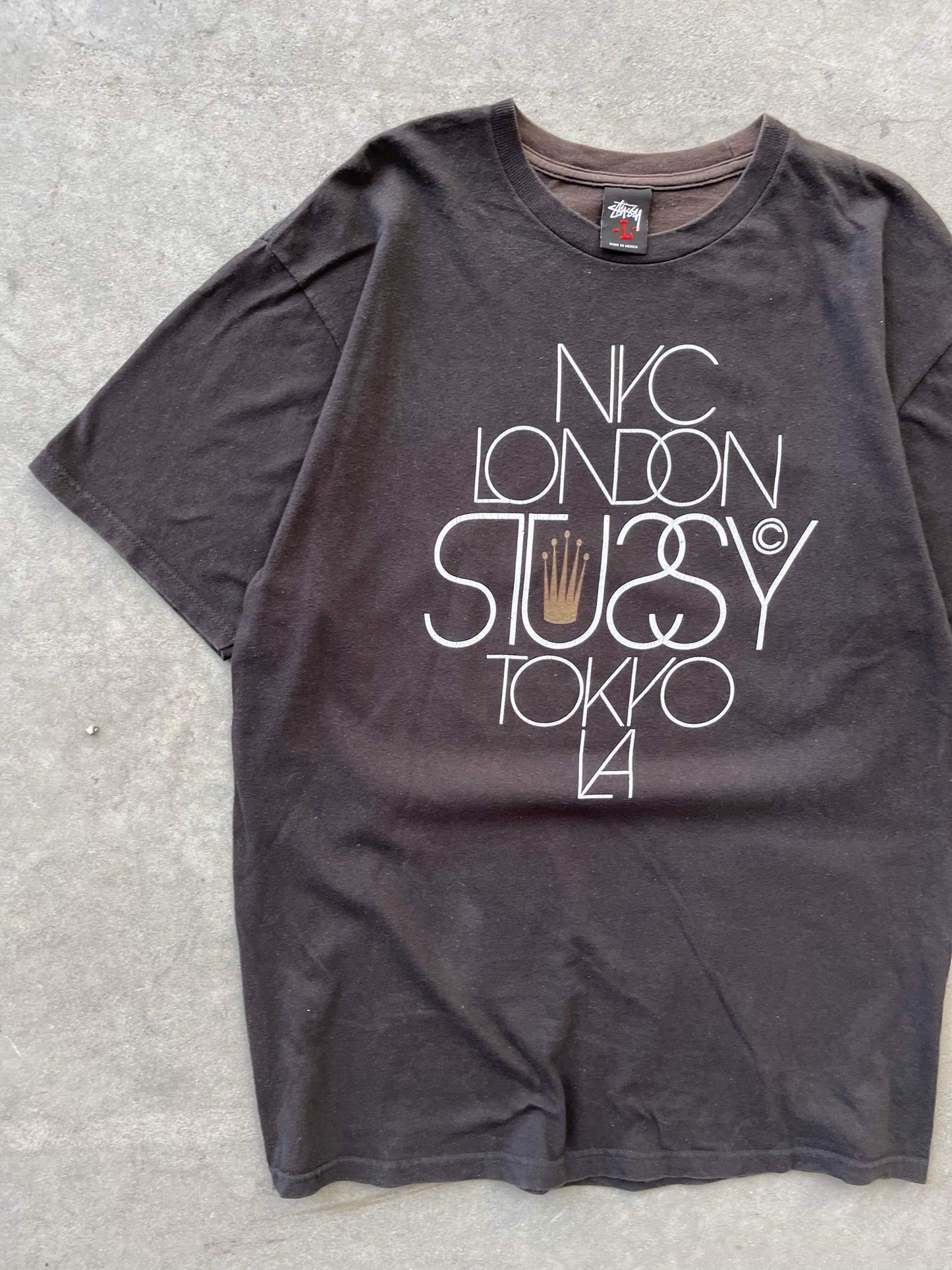 (L/XL) 00’s Sunfaded Stussy Cities Tee