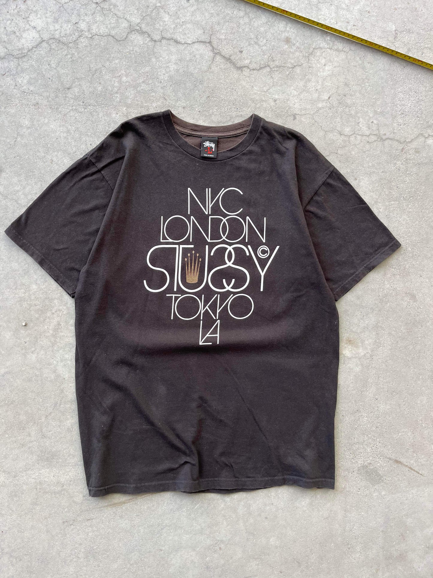 (L/XL) 00’s Sunfaded Stussy Cities Tee