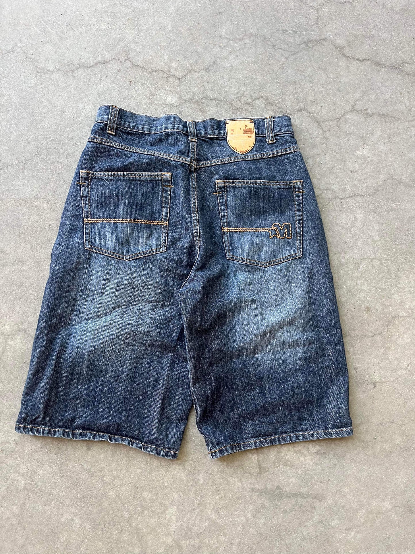 (34”) Y2K Mecca Baggy Jorts