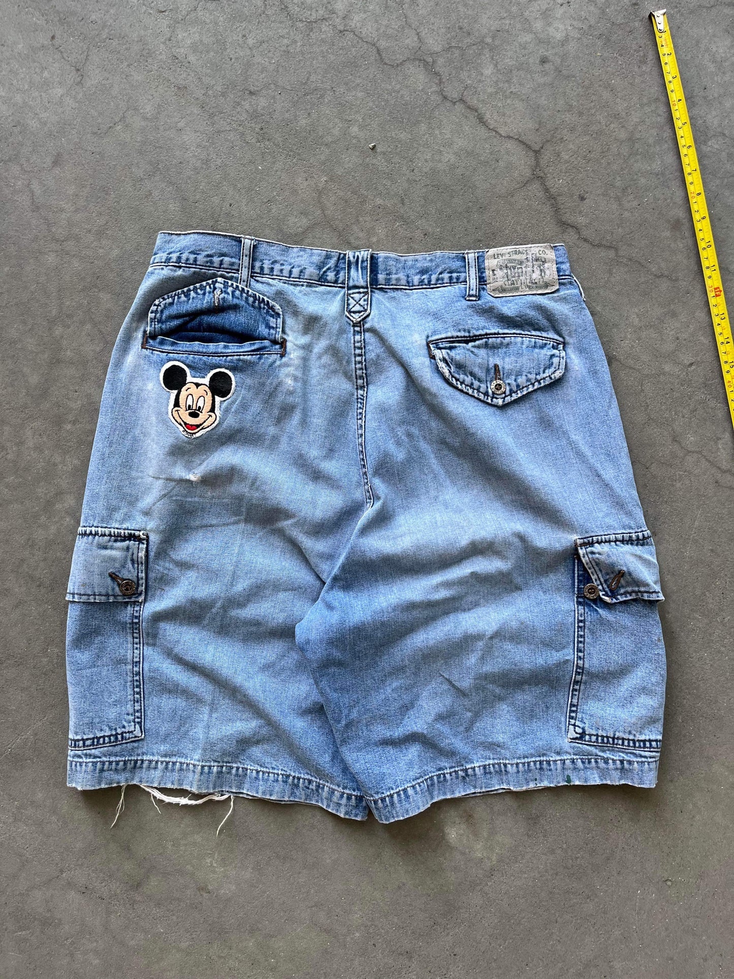 (36”) Levi’s Silver Tabs x Disney Jorts