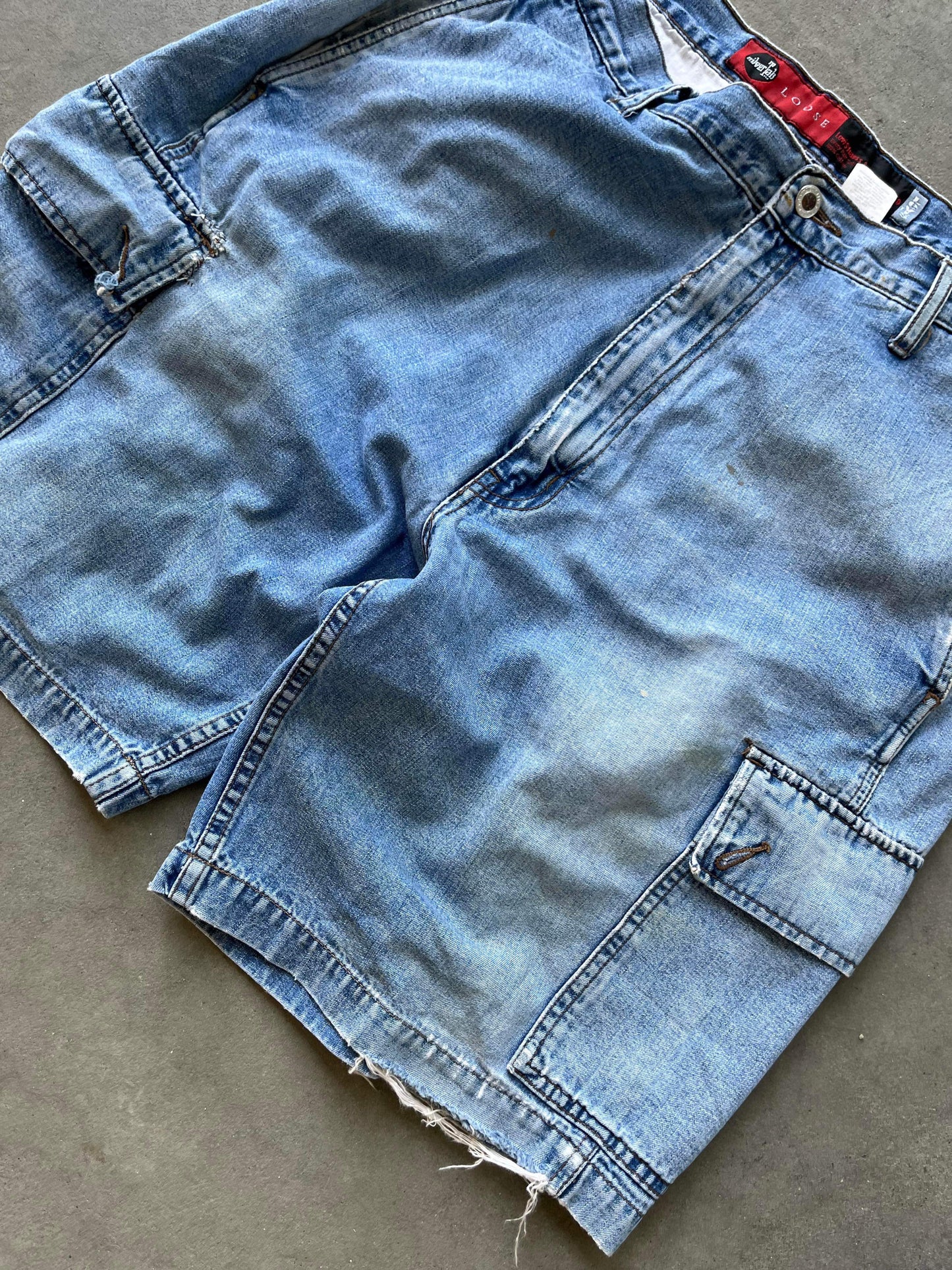 (36”) Levi’s Silver Tabs x Disney Jorts