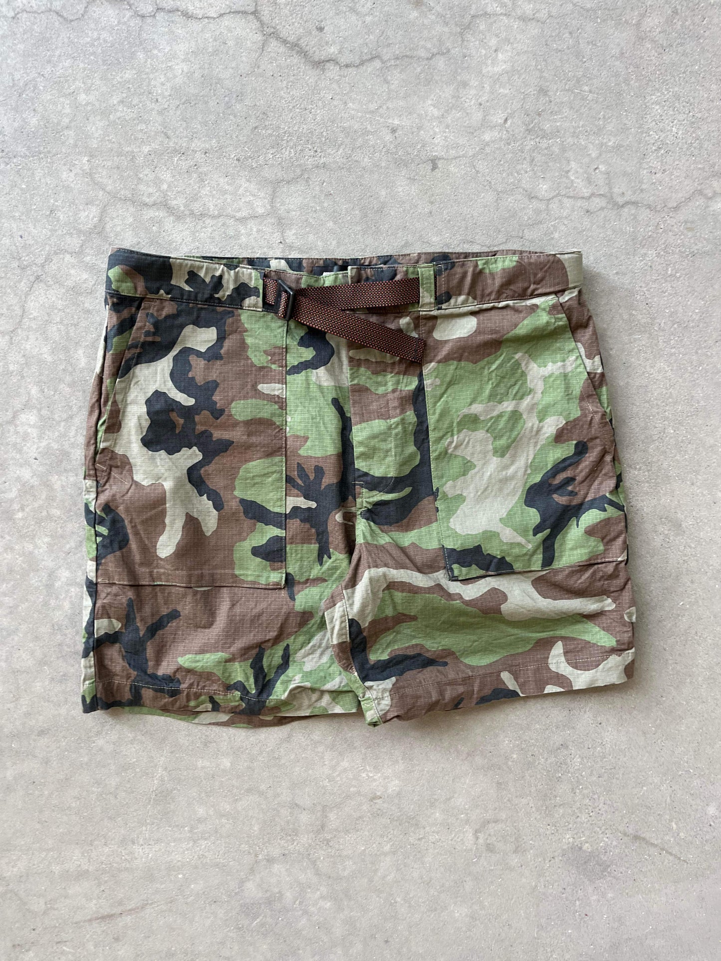 (36”) Nike SB Camo Shorts