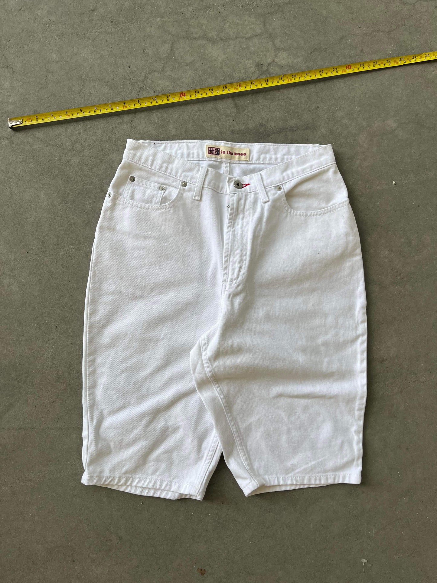 (28”) Faded Glory White Jorts