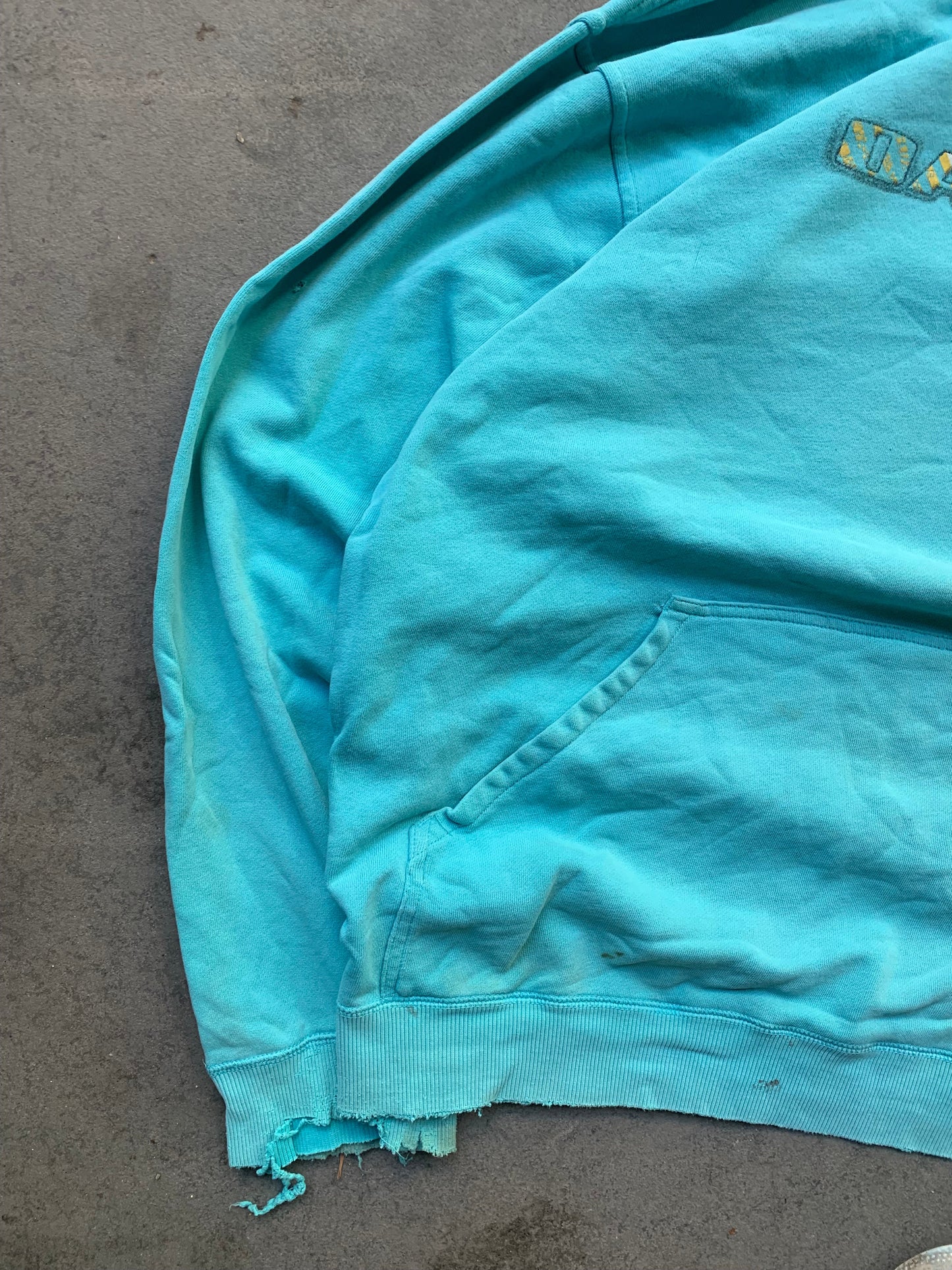 ~ (XL/2X) 00’s Oakley Doublesided Hoodie