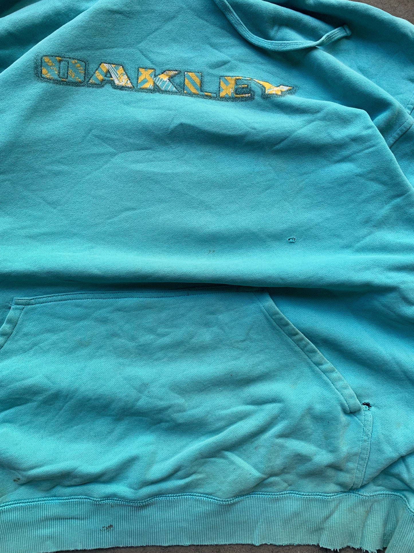~ (XL/2X) 00’s Oakley Doublesided Hoodie
