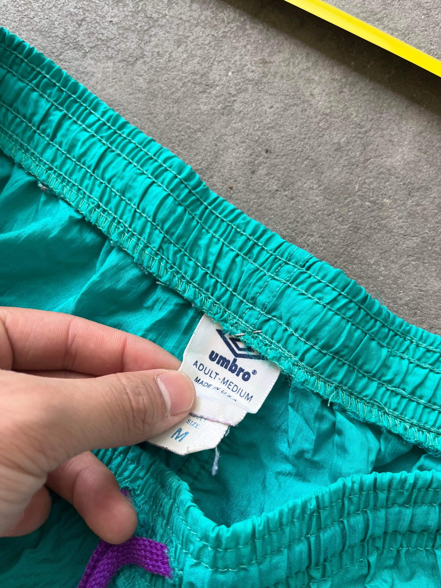 (28”) 90’s Umbro Colorblocking Shorts