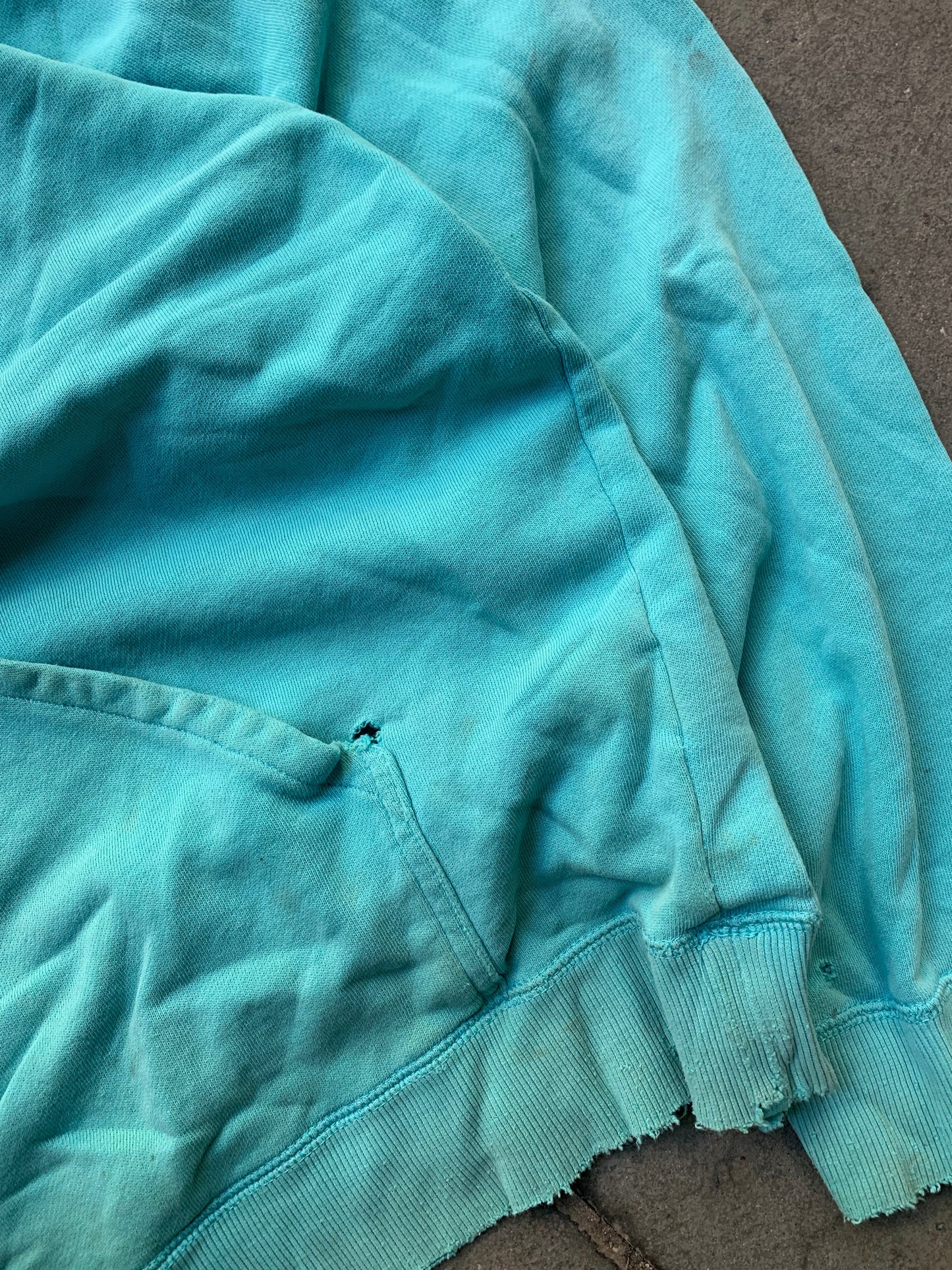 ~ (XL/2X) 00’s Oakley Doublesided Hoodie