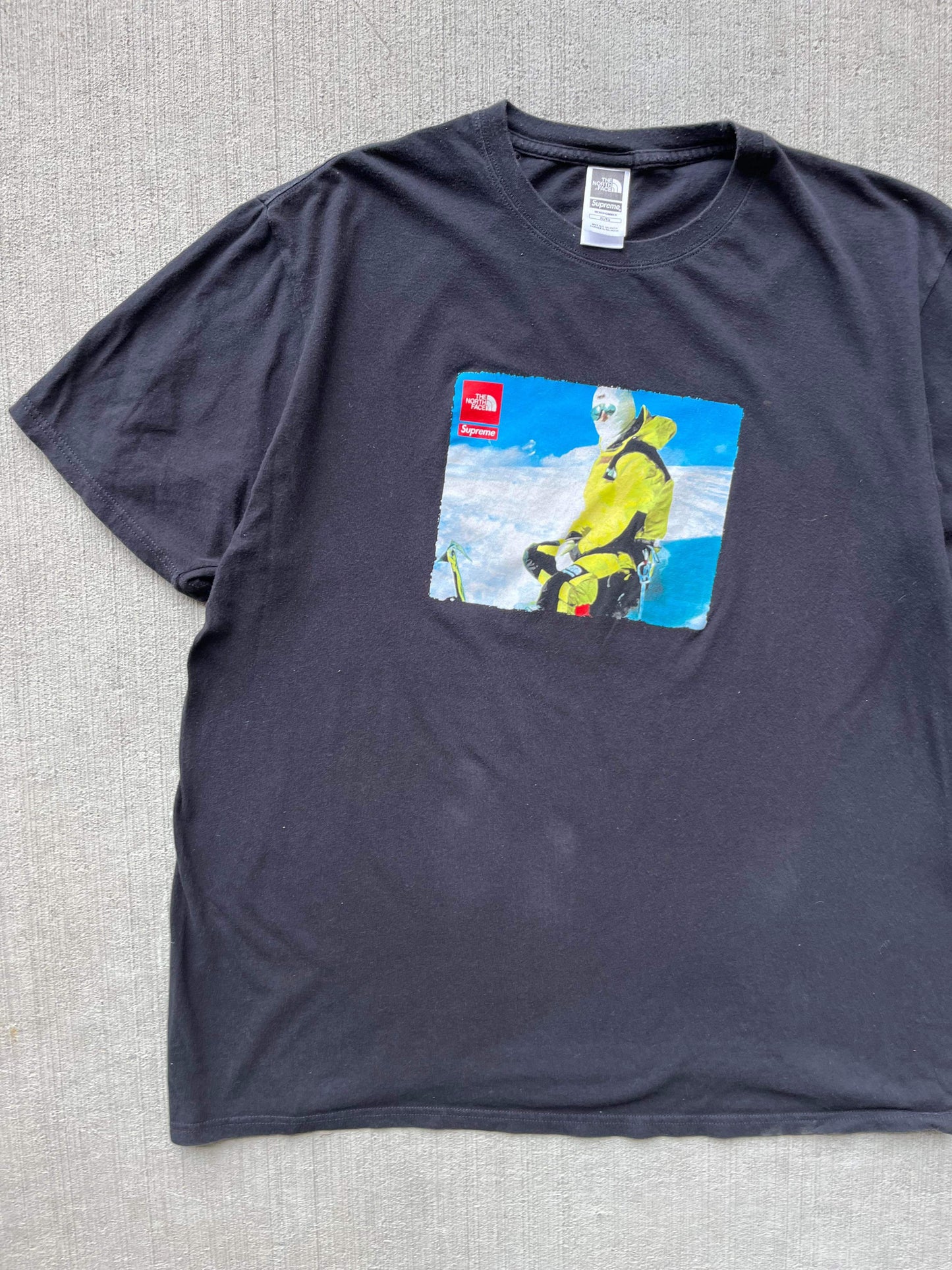 (XL/2X) Supreme x The North Face Tee