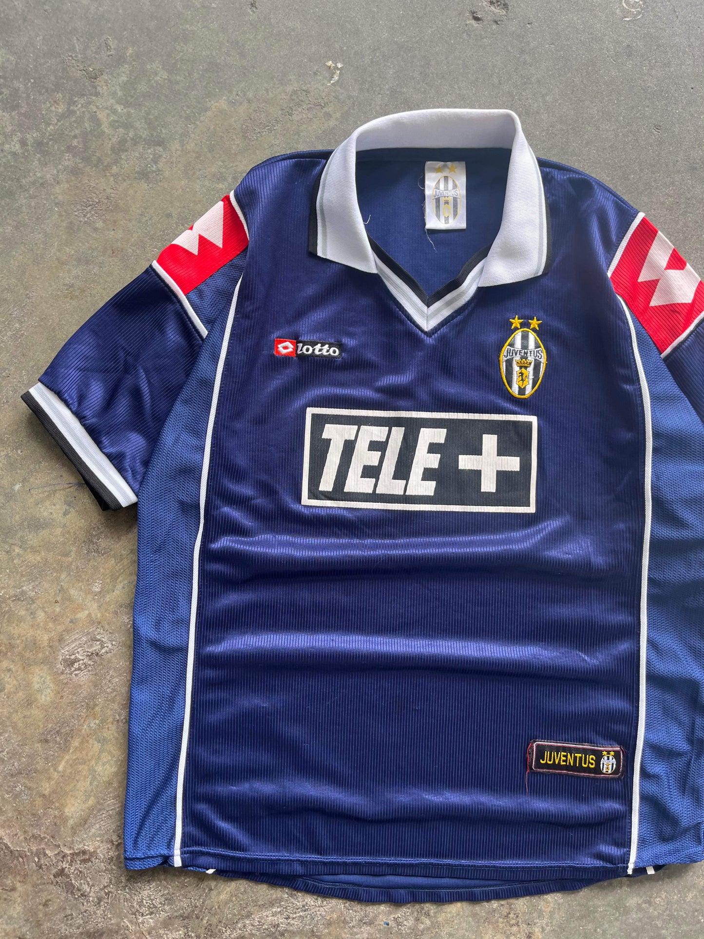 (L/XL) 2000-01 Juventus Kit