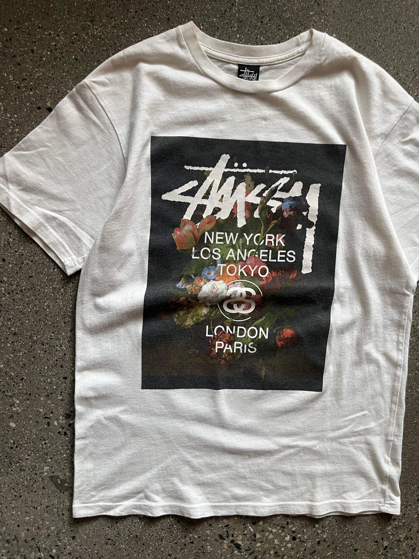 (L) Stussy Floral White Tee
