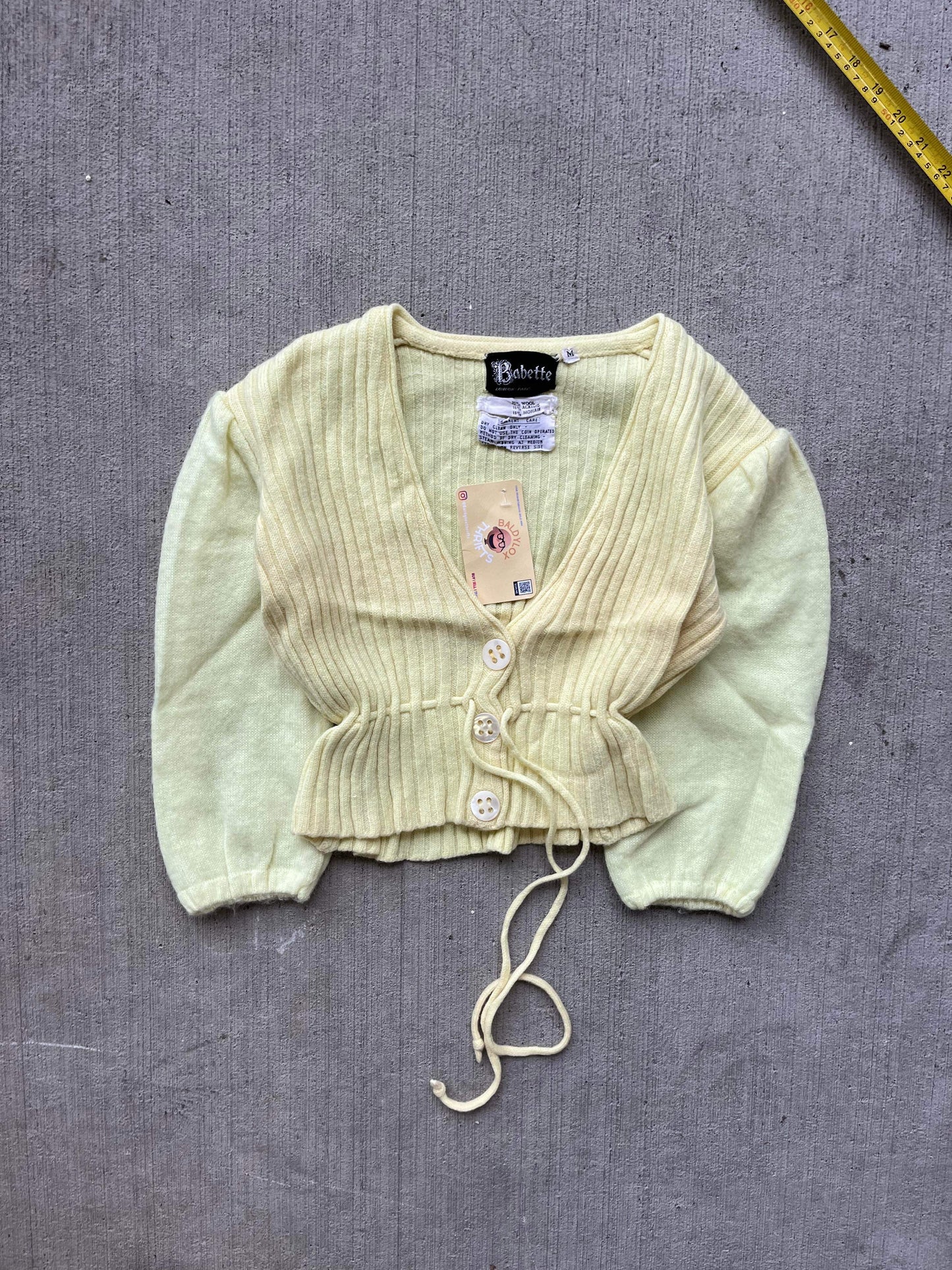 ~ (S/M) Vintage Womens Cropped Knit