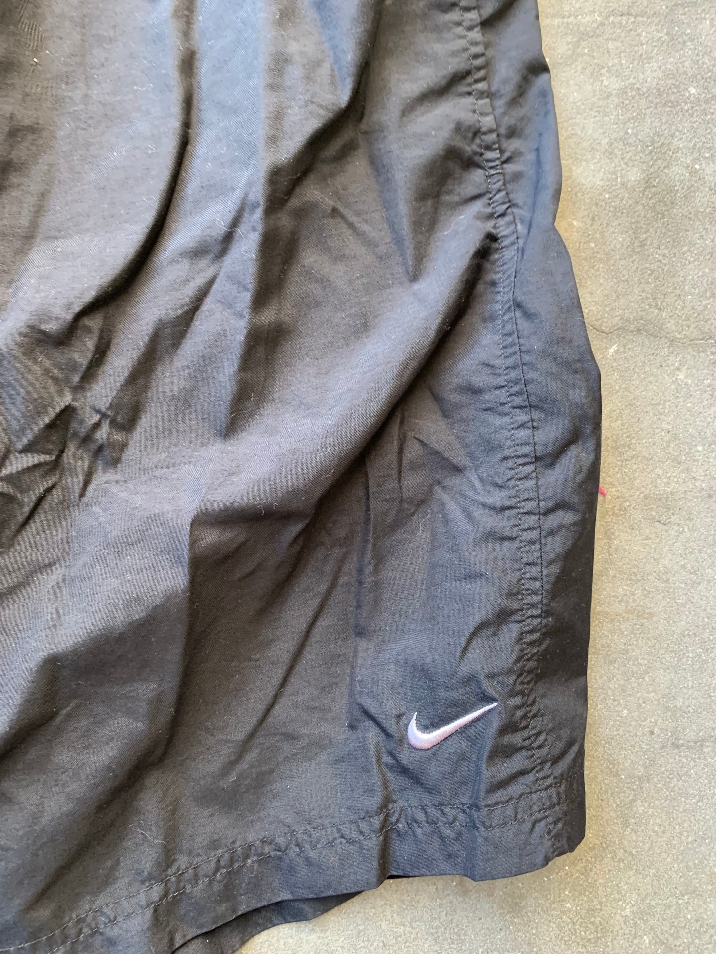 (38”) 00’s Nike Windbreaker Shorts