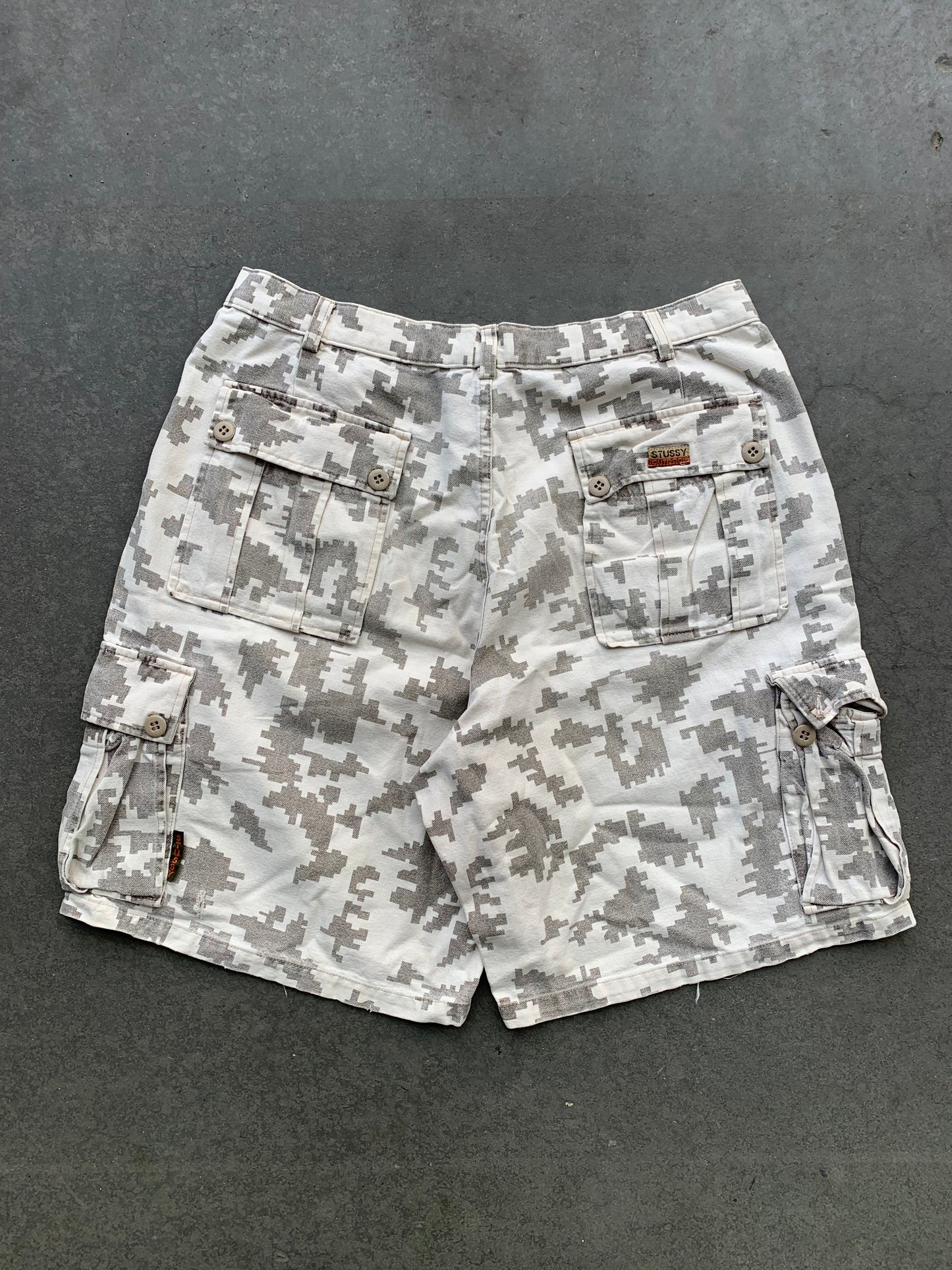 (34”) 90’s Stussy Digi Camo Cargo Shorts