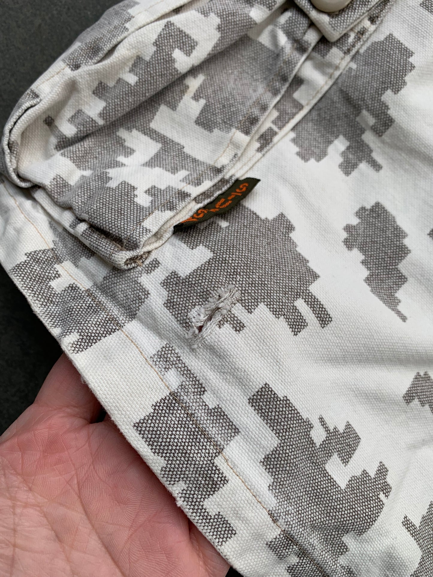 (34”) 90’s Stussy Digi Camo Cargo Shorts