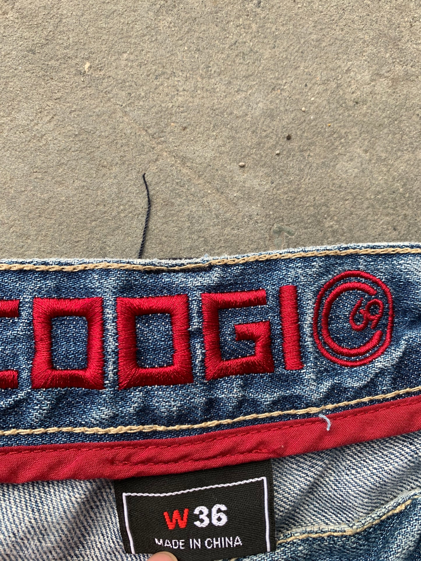 (36”) Y2K Coogi Baggy Jorts