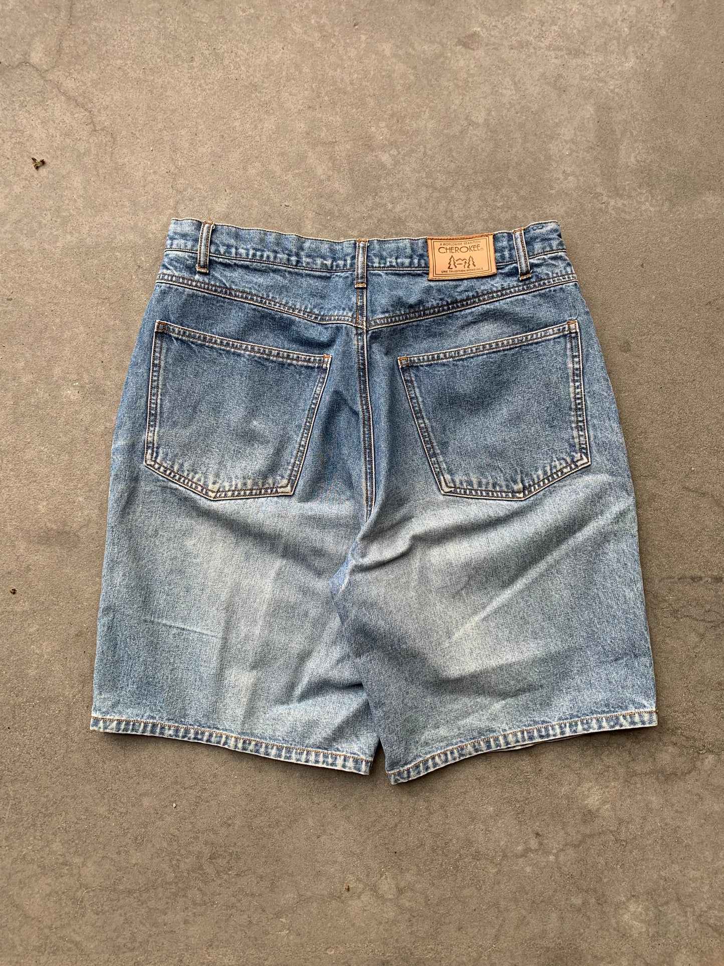 (34”) Sunfaded Cherokee Jorts