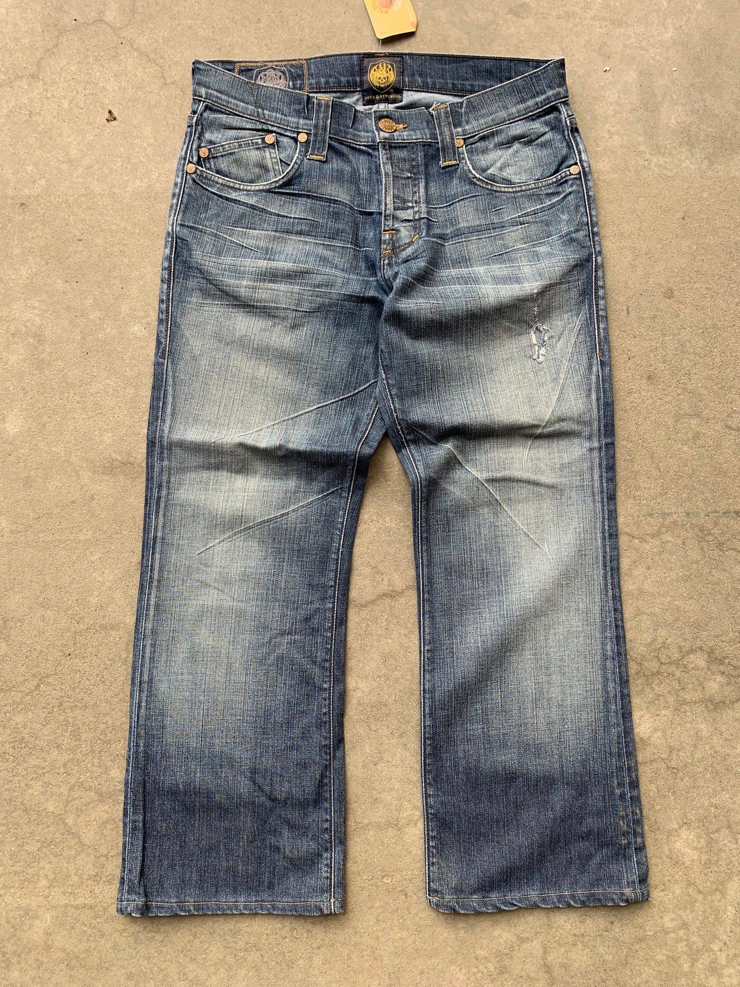 (35”) Baggy Rock & Republic Denim