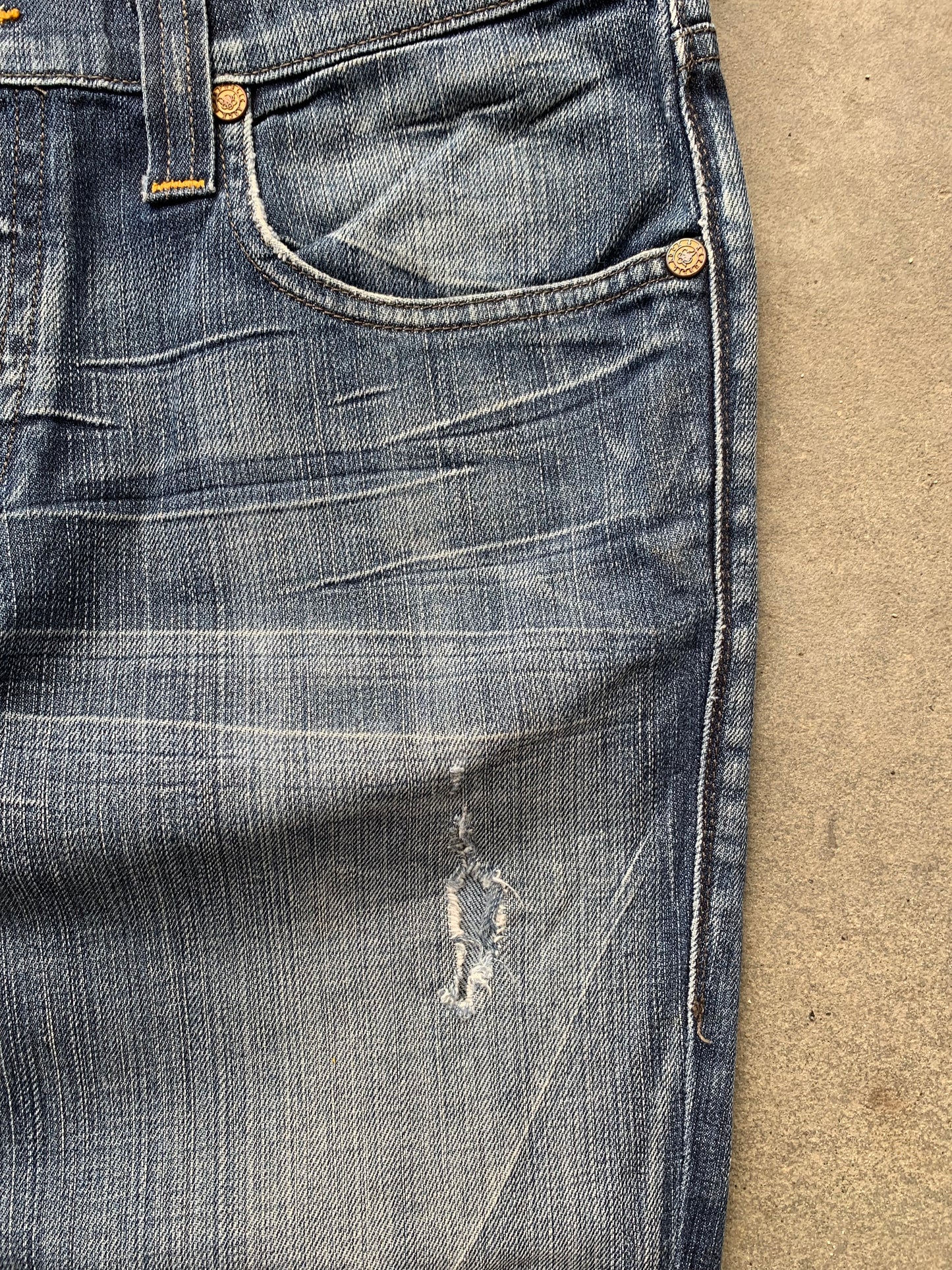 (35”) Baggy Rock & Republic Denim