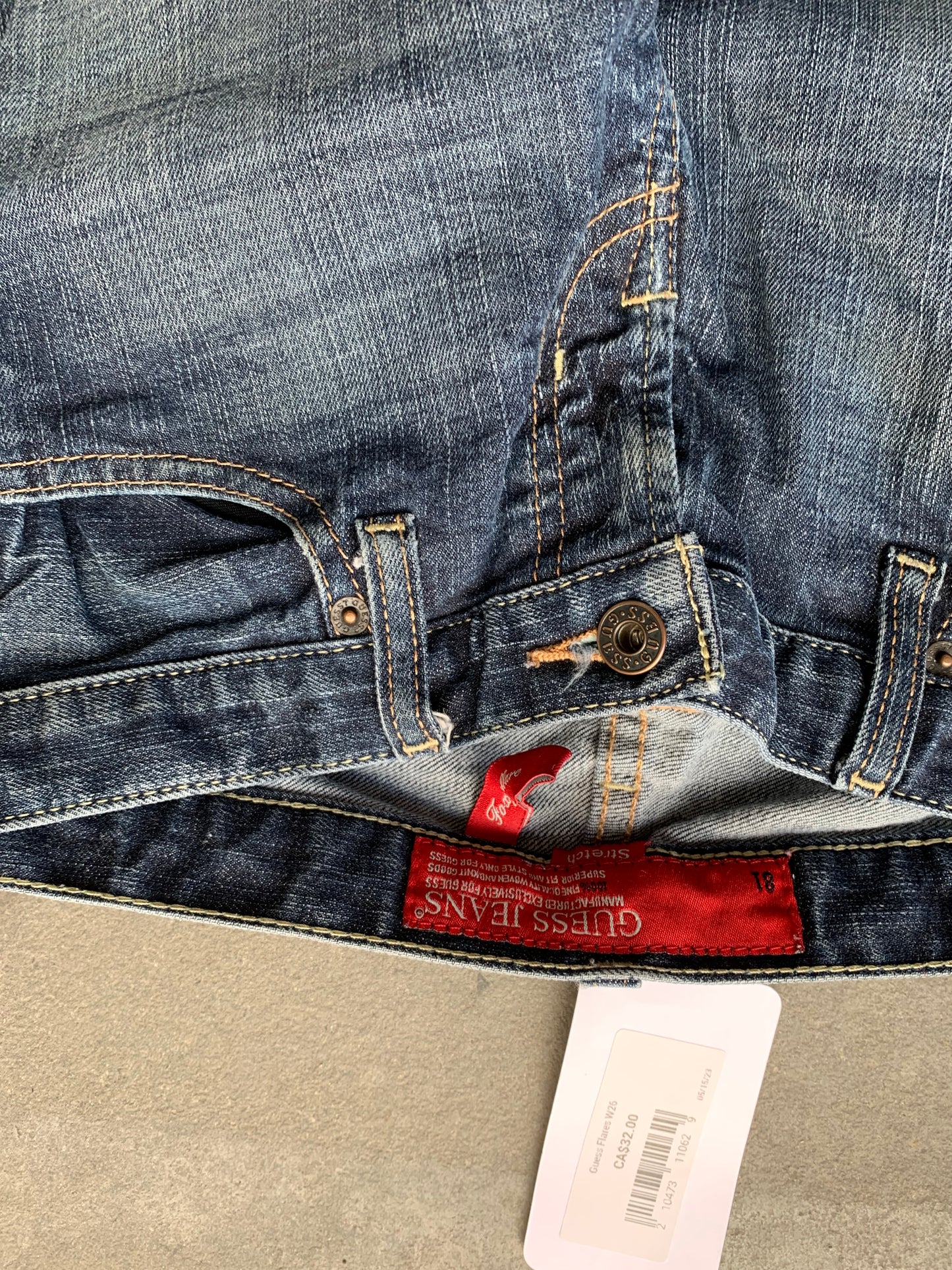 (25”) Y2K Guess Flares