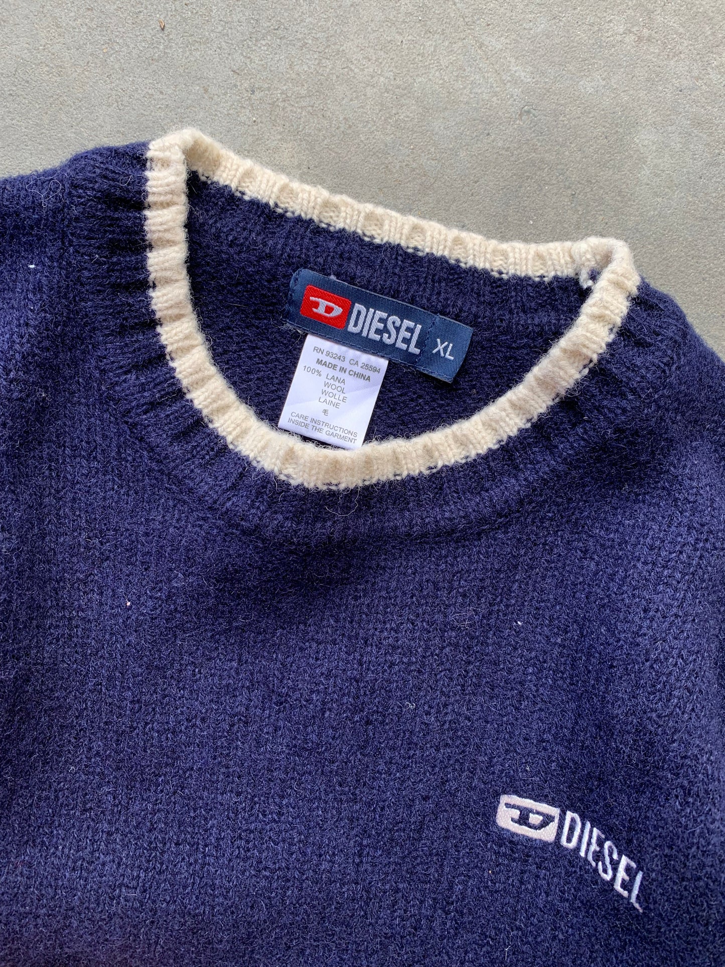 (Womens XL/ Mens M) Y2K Diesel Knit