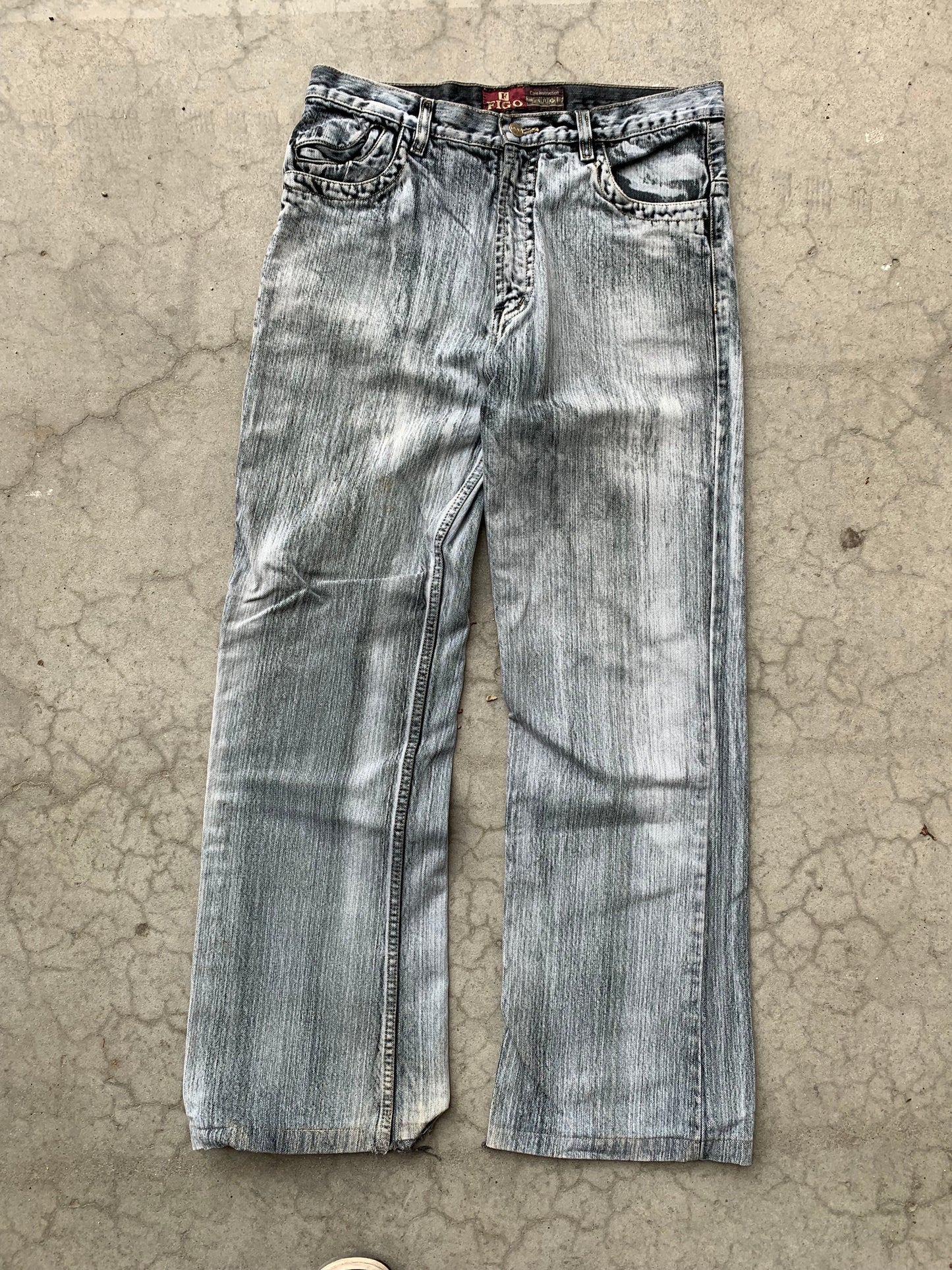 (32”) Garment Dyed Distressed Baggy Figo Jeans